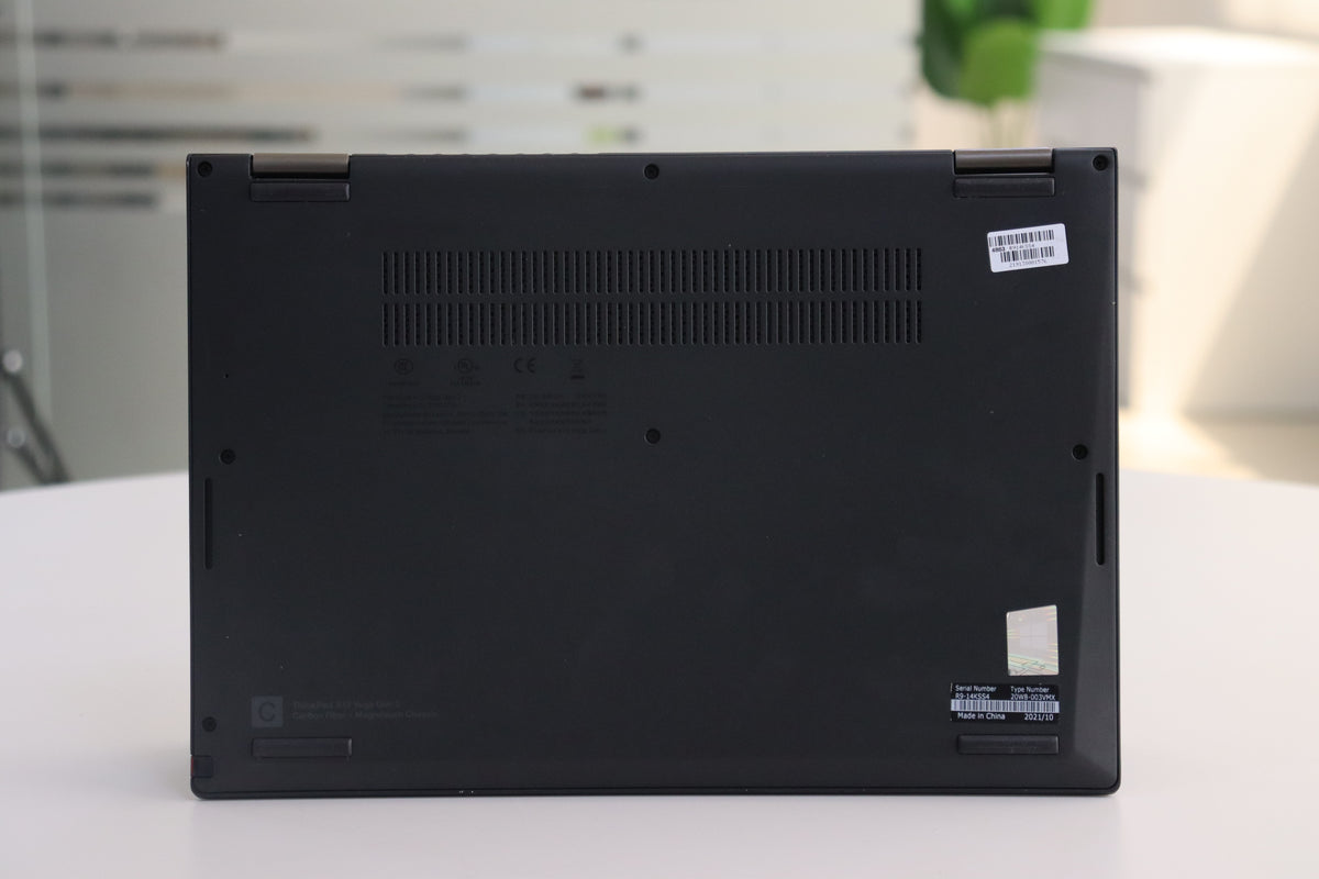 Lenovo ThinkPad X13 Yoga Gen 2 - bottom view