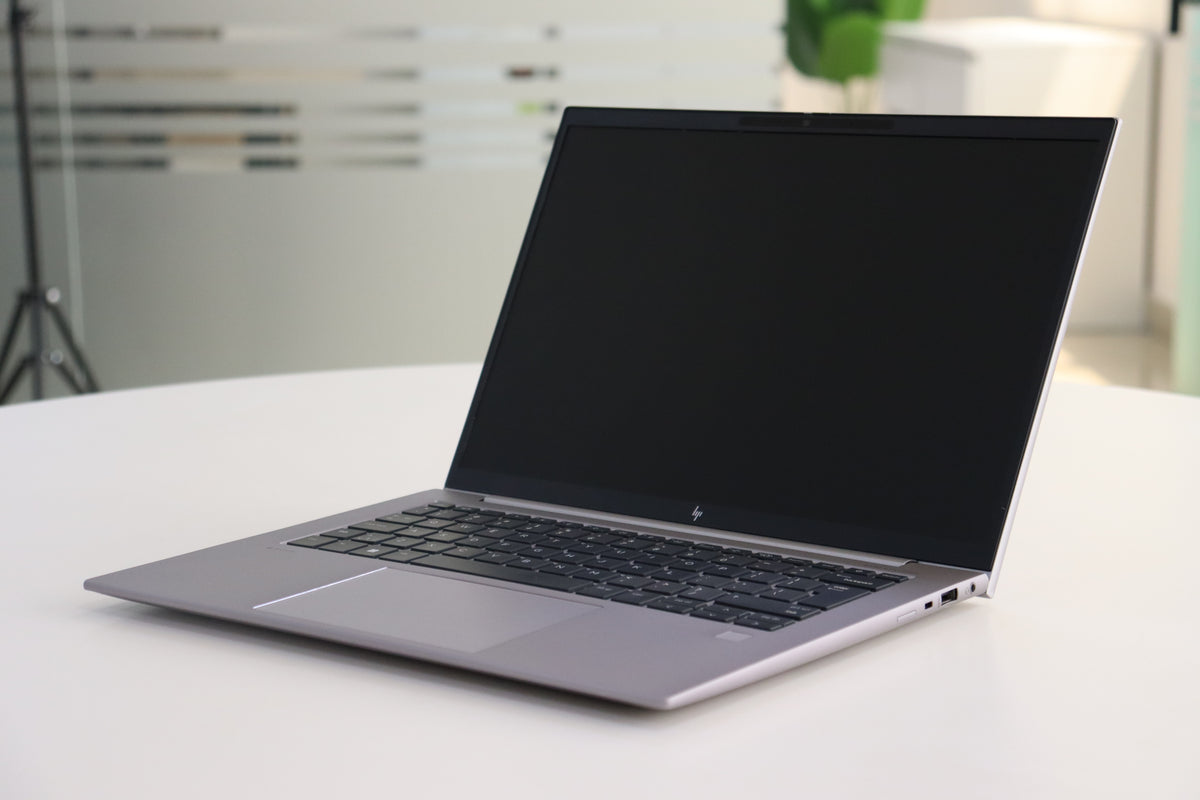 HP ZBook Firefly G10 - angle view