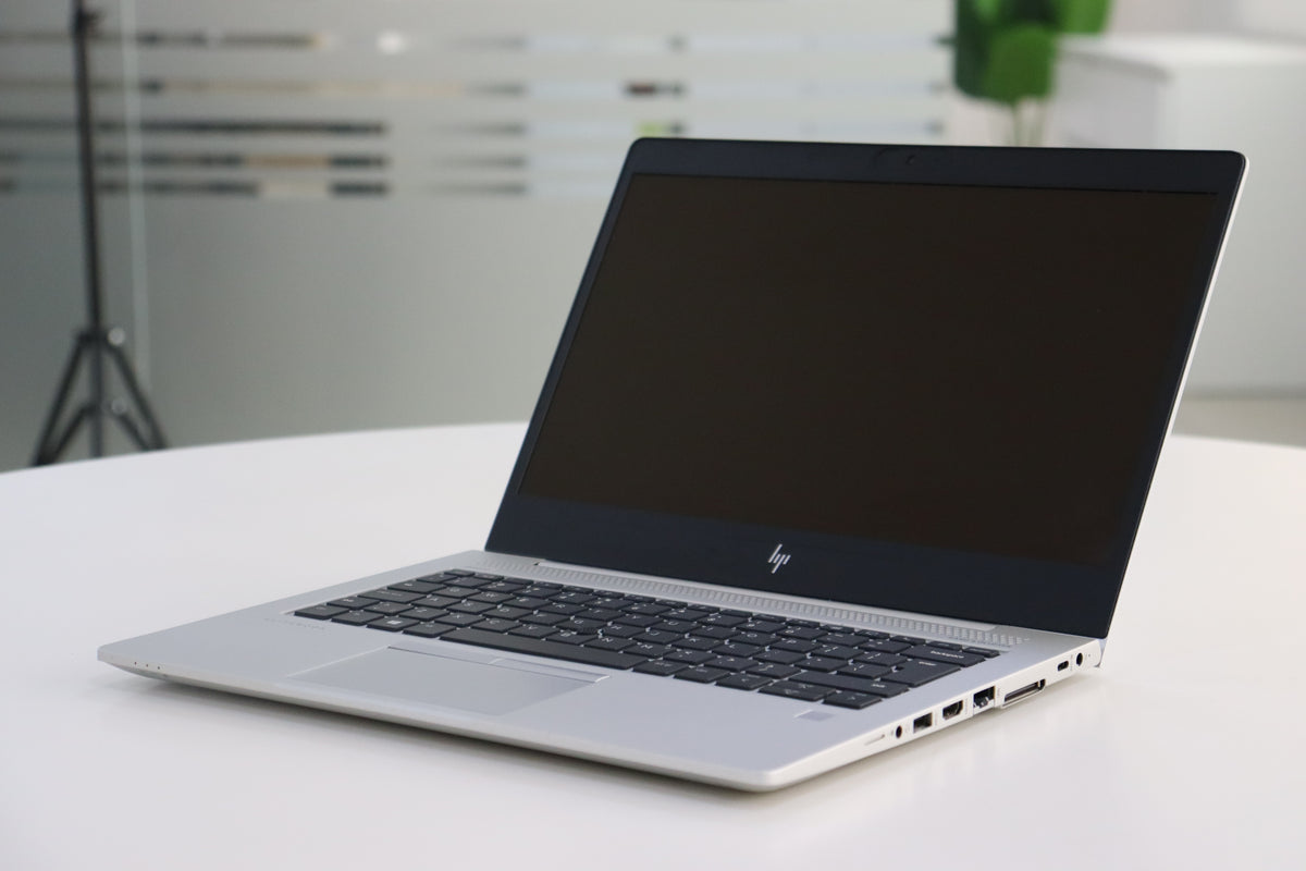 HP EliteBook 735 G5 - top view