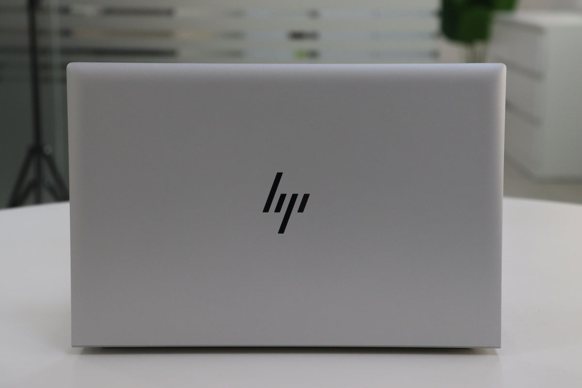 HP EliteBook 835 G7 top cover view