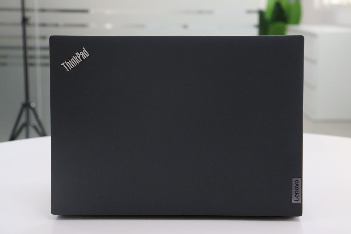 Lenovo ThinkPad T14 Gen 4 - ports view