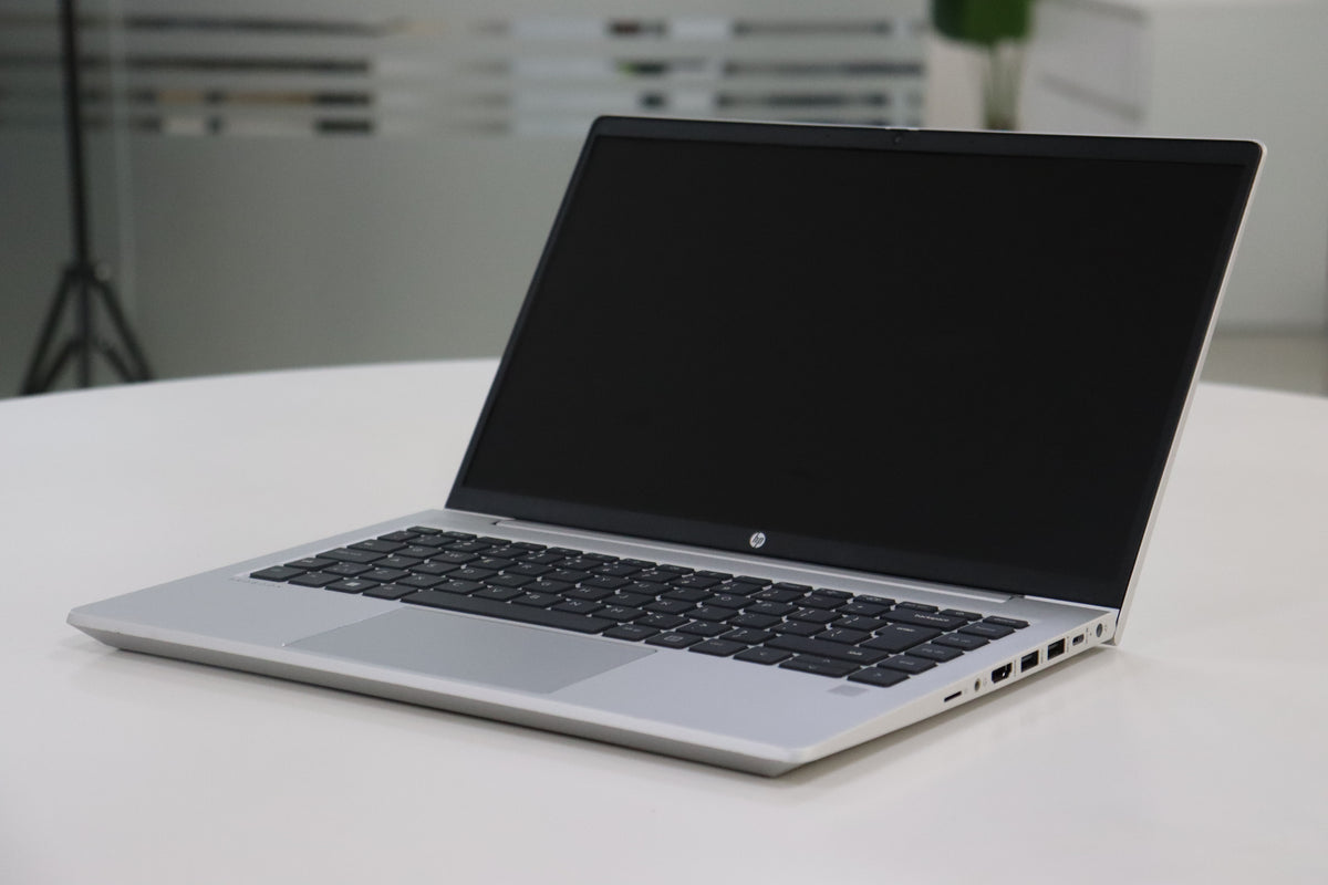HP ProBook 445 G8 - top view