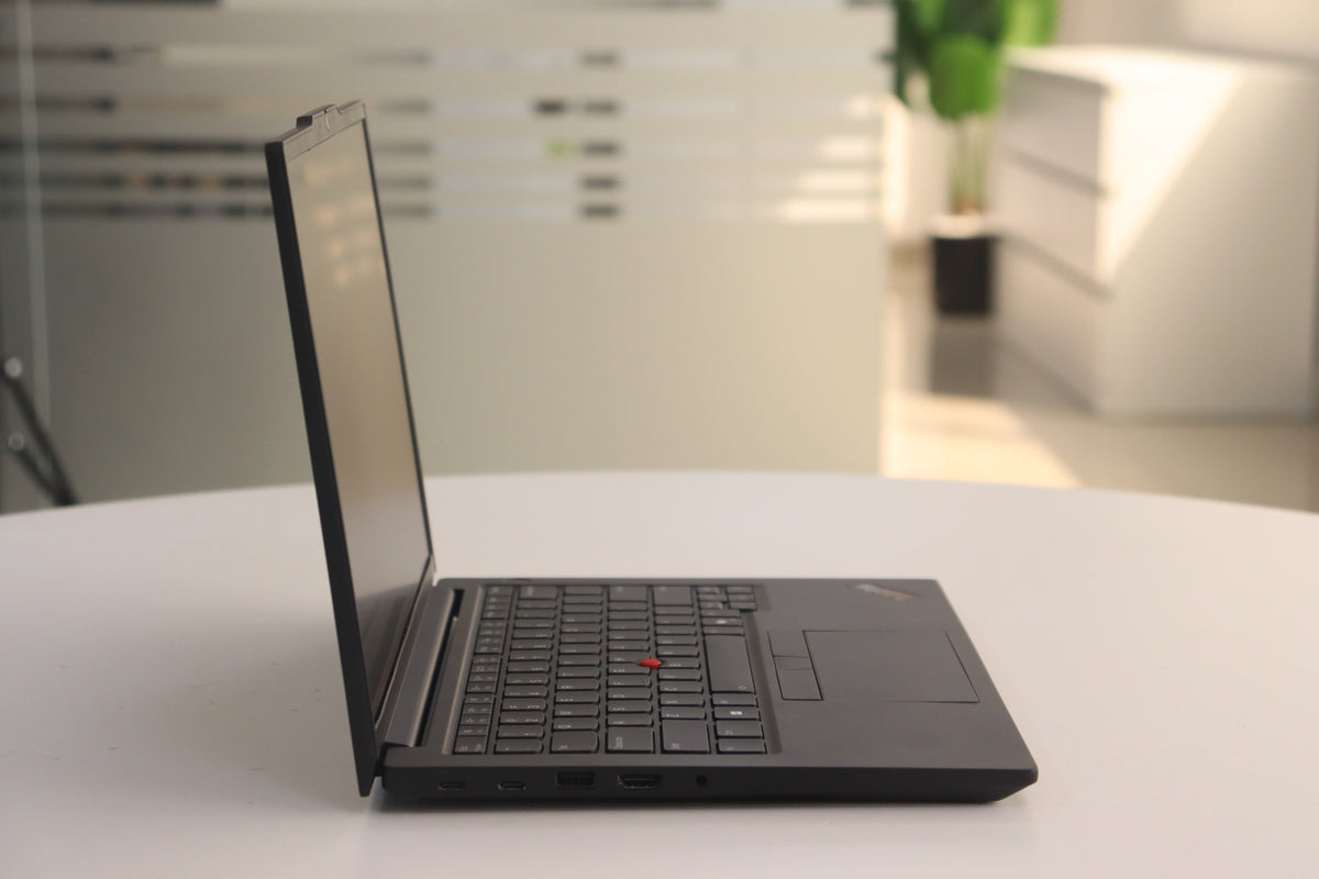 THINKPAD E14 GEN 6 402196122917 image_4