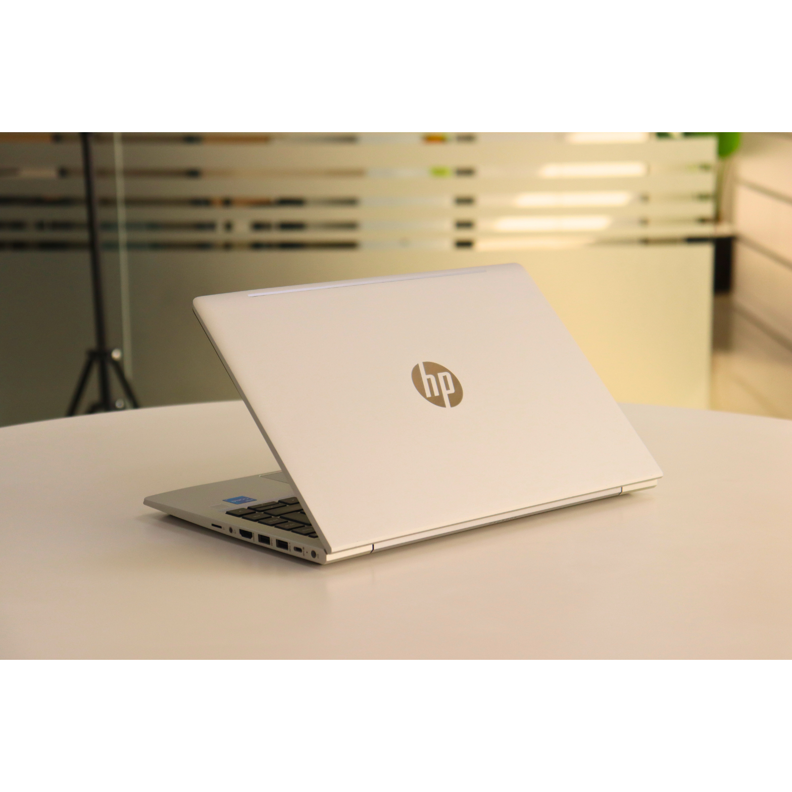 HP PROBOOK 440 G8: 11th Gen i5, 8GB RAM, 256GB SSD, SN:00687
