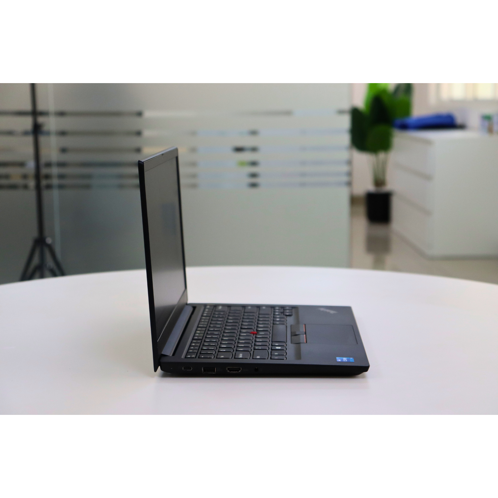 LENOVO THINKPAD E14 GEN 2: 11th Gen i5, 8GB RAM, 256GB SSD, SN:16611