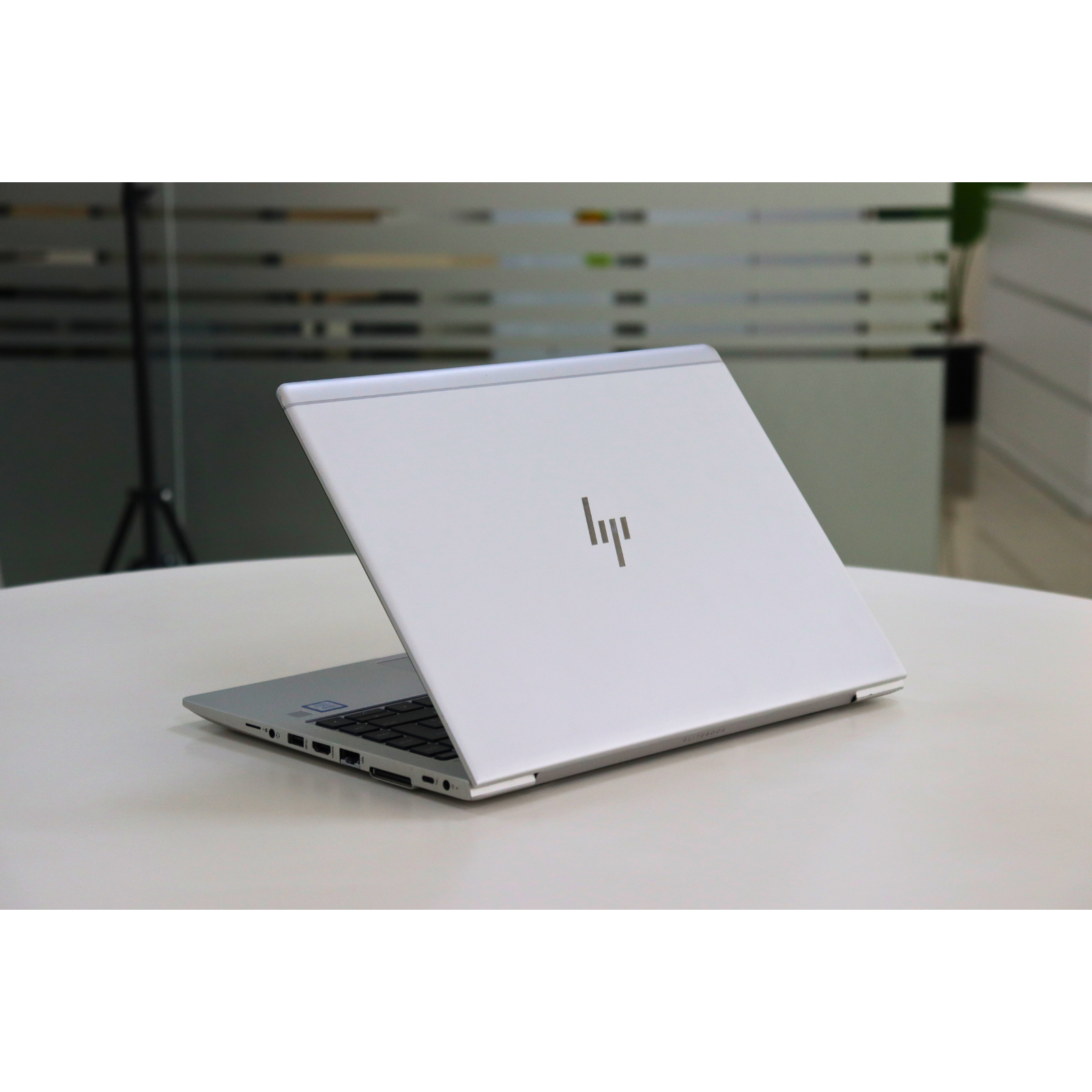 HP ELITEBOOK 840 G6: 8th Gen i7, 8GB RAM, 256GB SSD, SN:00711