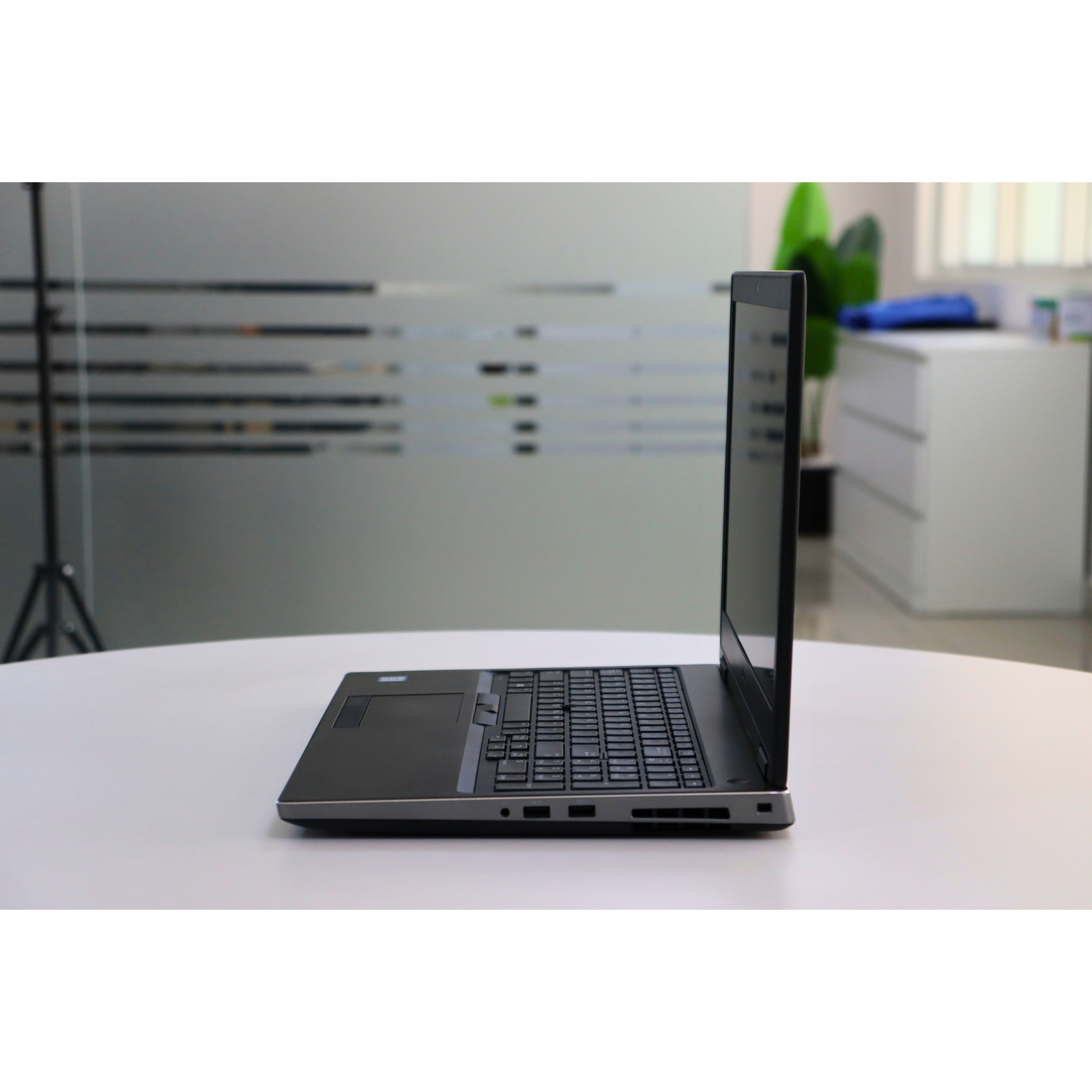 Dell PRECISION 7530: 8th Gen i7, 32GB RAM, 256GB SSD, SN:15259