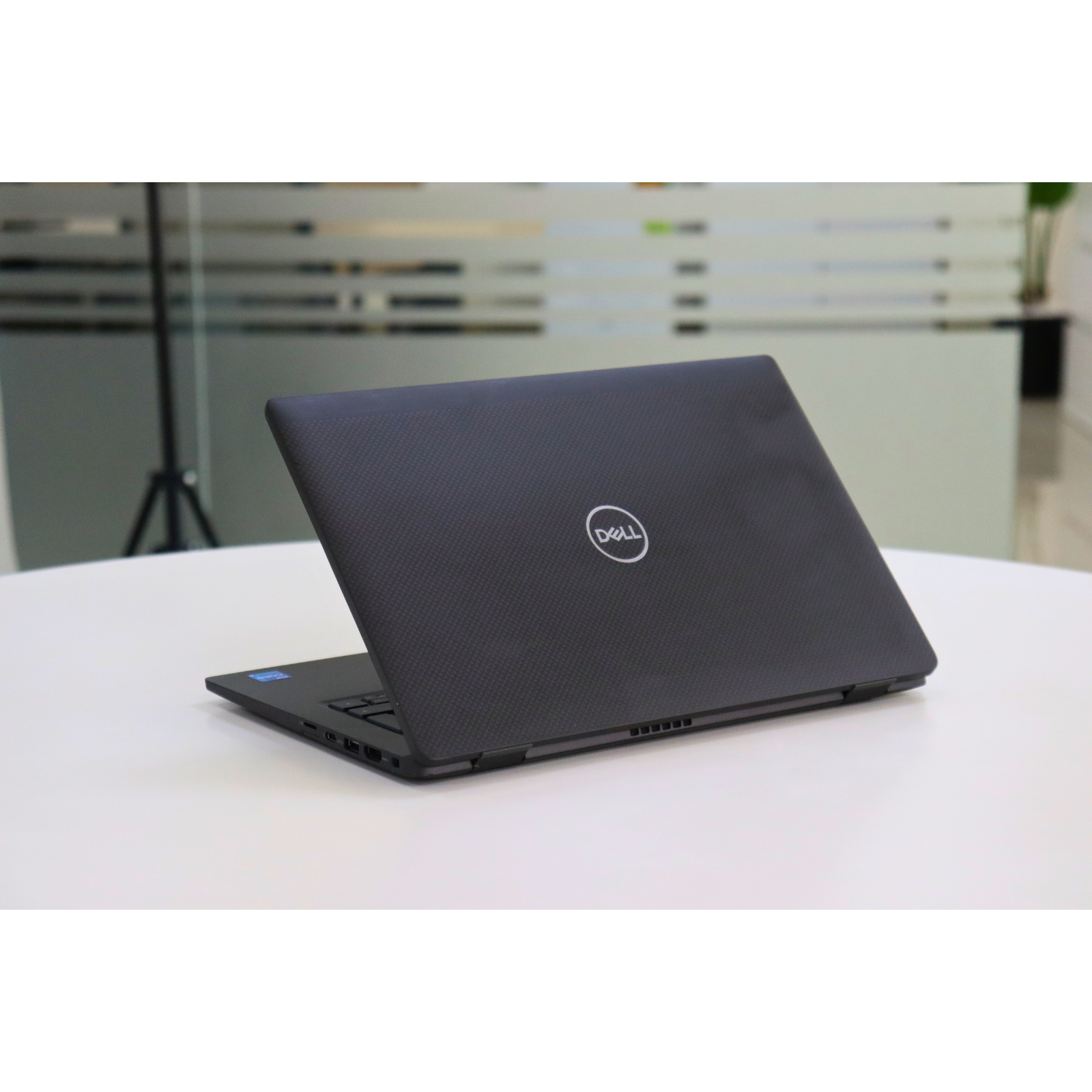 Dell LATITUDE 7420: 11th Gen i5, 16GB RAM, 256GB SSD, SN:01050