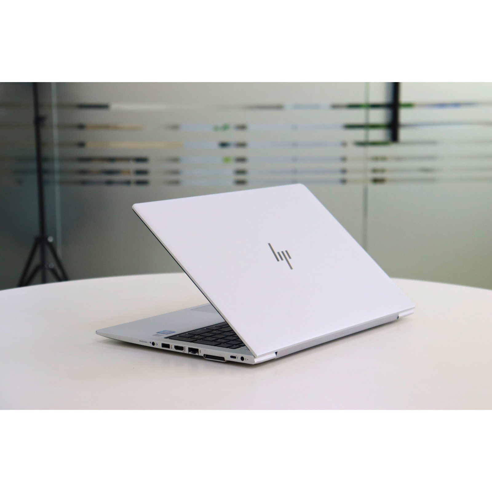 HP ELITEBOOK 850 G5: 8th Gen i5, 8GB RAM, 256GB SSD, SN:00048
