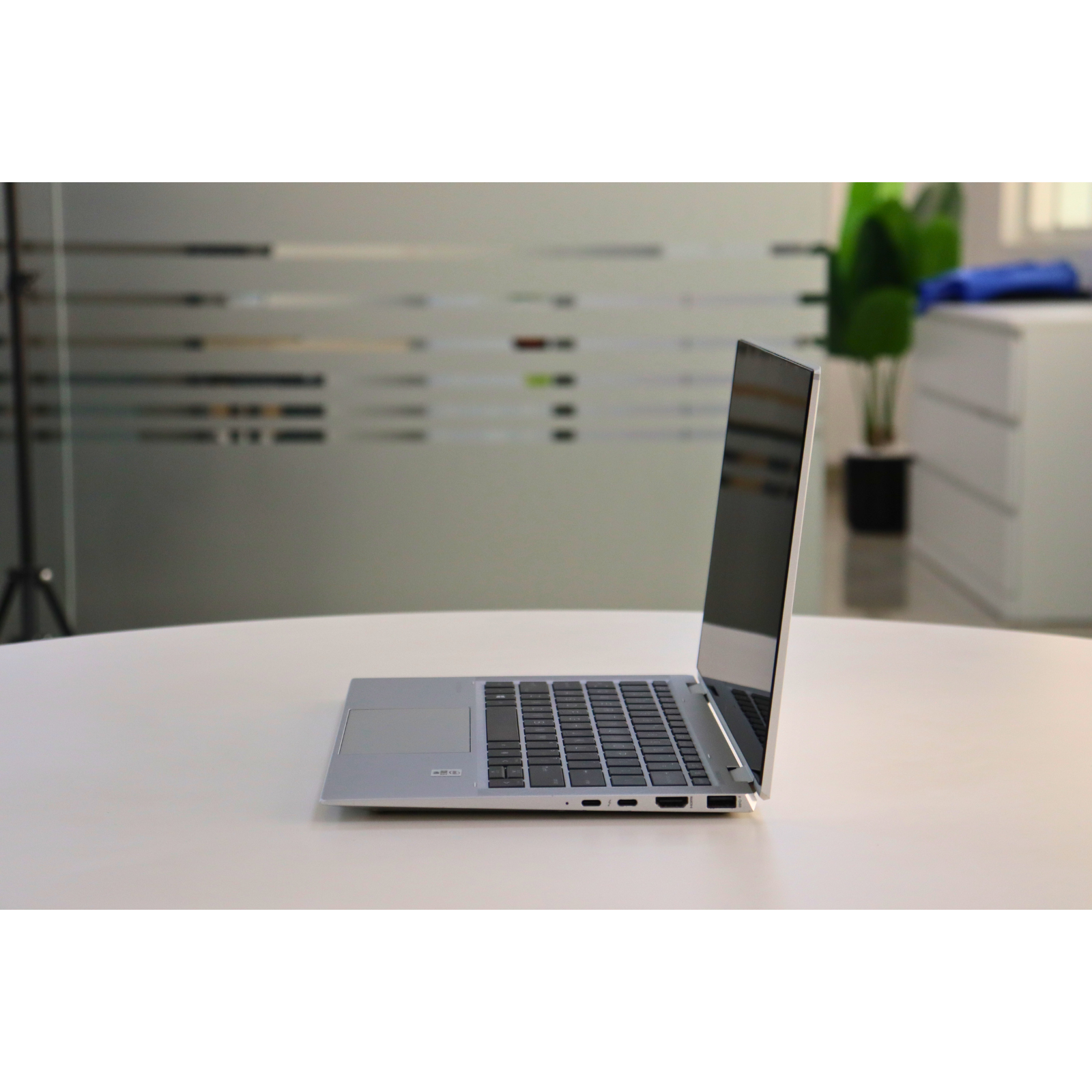 HP EliteBook X360 1030 G7: 10th Gen i5, 16GB RAM, 256GB SSD, SN:18857