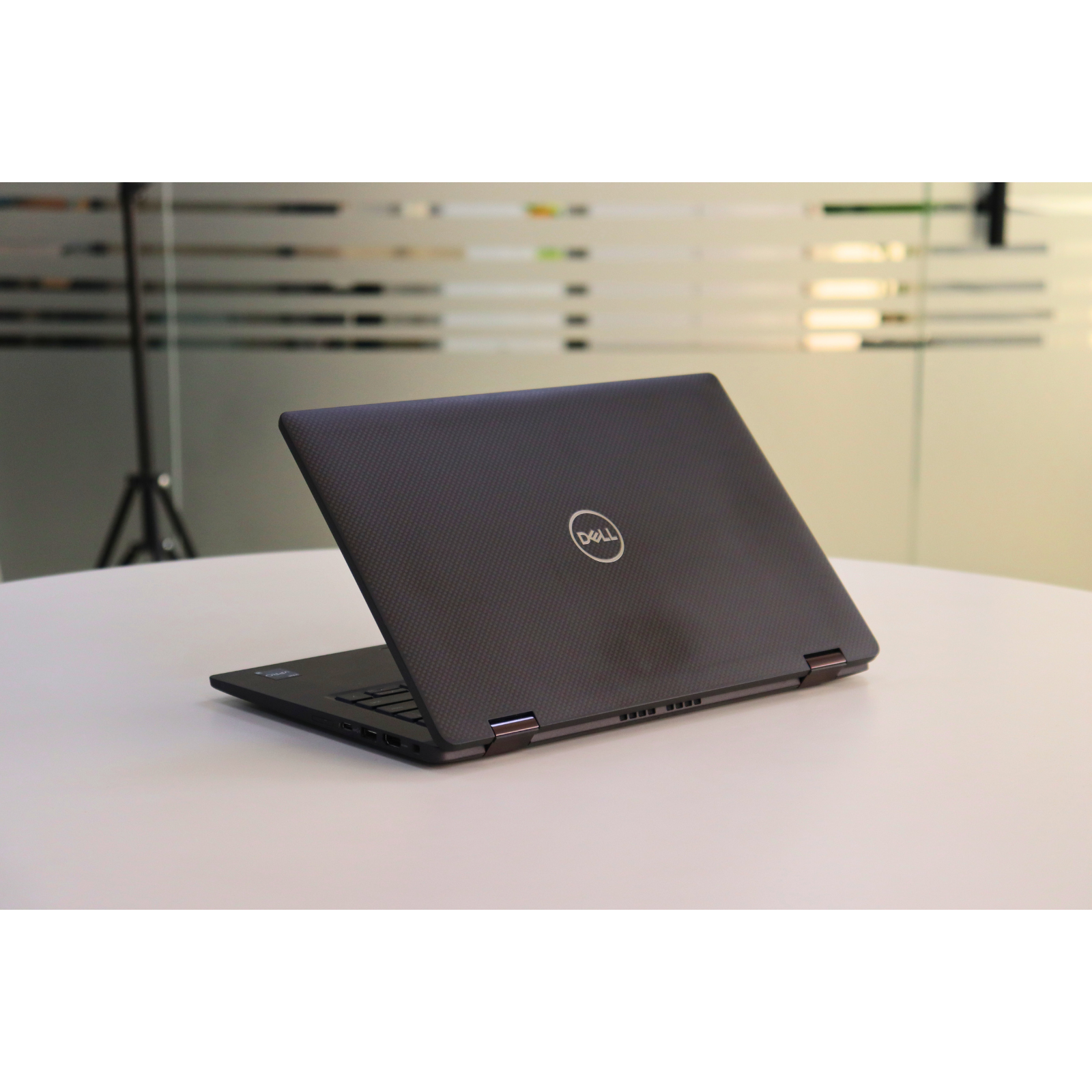 Dell LATITUDE 7430: 12th Gen i5, 16GB RAM, 256GB SSD, SN:95635