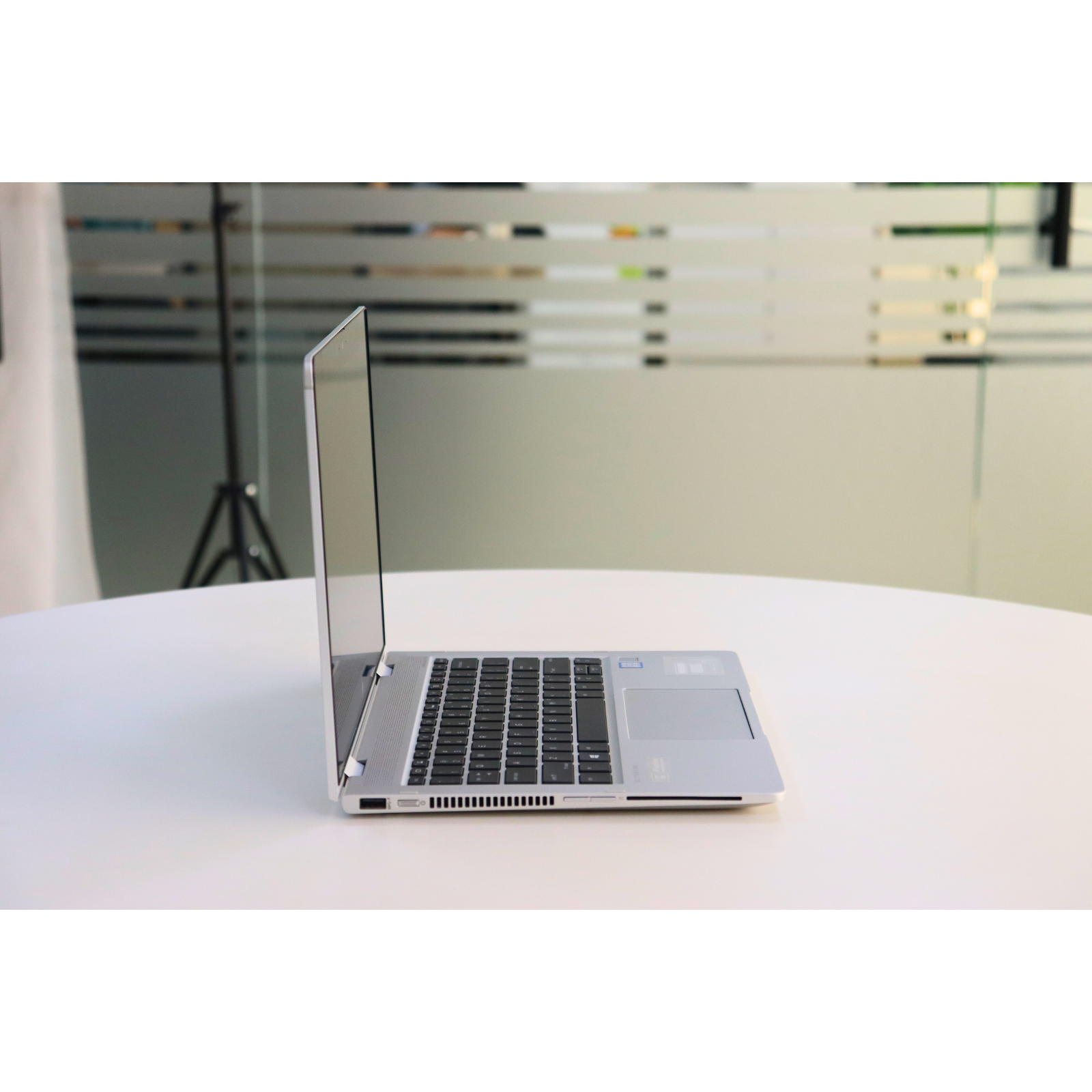 HP ELITEBOOK X360 830 G6: 8th Gen i5, 8GB RAM, 256GB SSD, SN:95734
