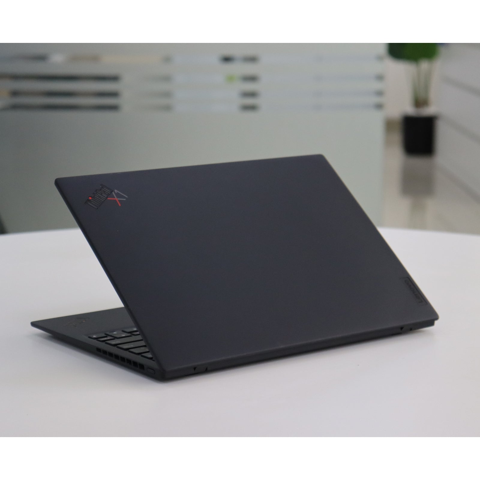 LENOVO THINKPAD X1 NANO GEN 1: 11th Gen i5, 16GB RAM, 256GB SSD, SN:16626