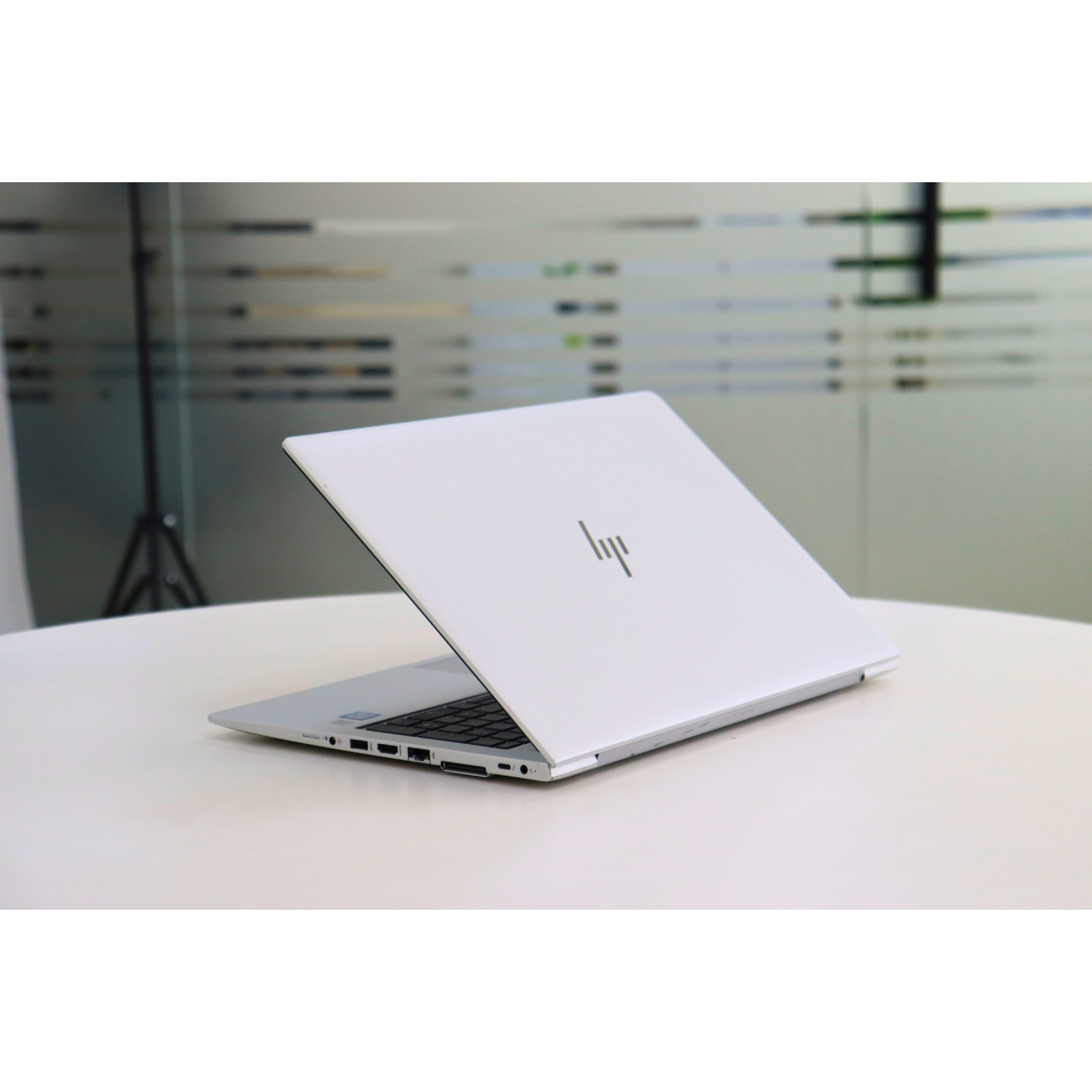 HP ELITEBOOK 850 G5: 8th Gen i5, 8GB RAM, 256GB SSD, SN:00049