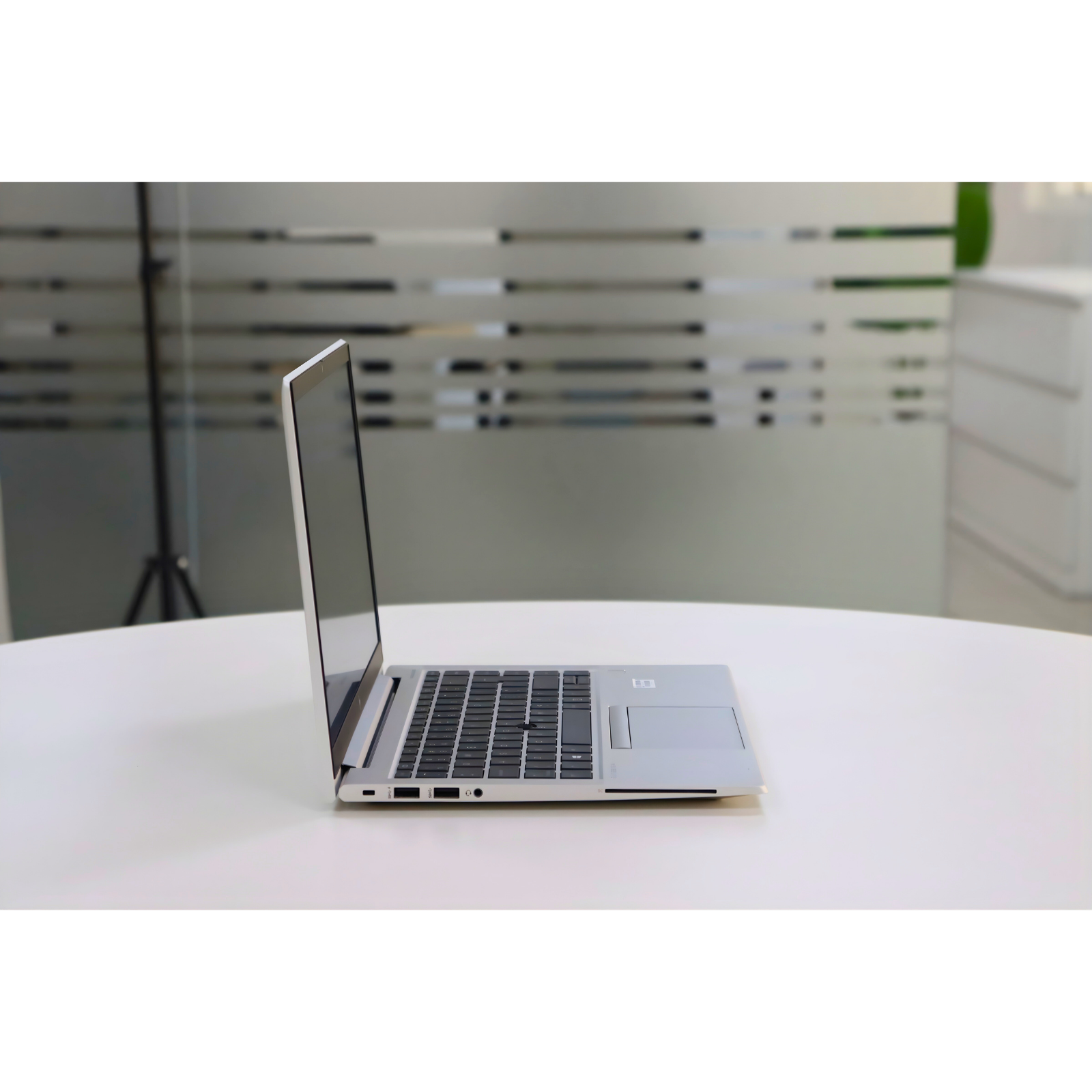 HP ELITEBOOK 845 G8:AMD RYZEN 3, 16GB RAM, 256GB SSD, SN:00300