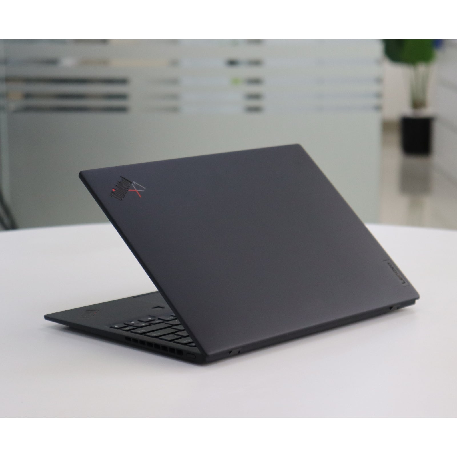 LENOVO THINKPAD X1 NANO GEN 1: 11th Gen i5, 16GB RAM, 256GB SSD, SN:16625