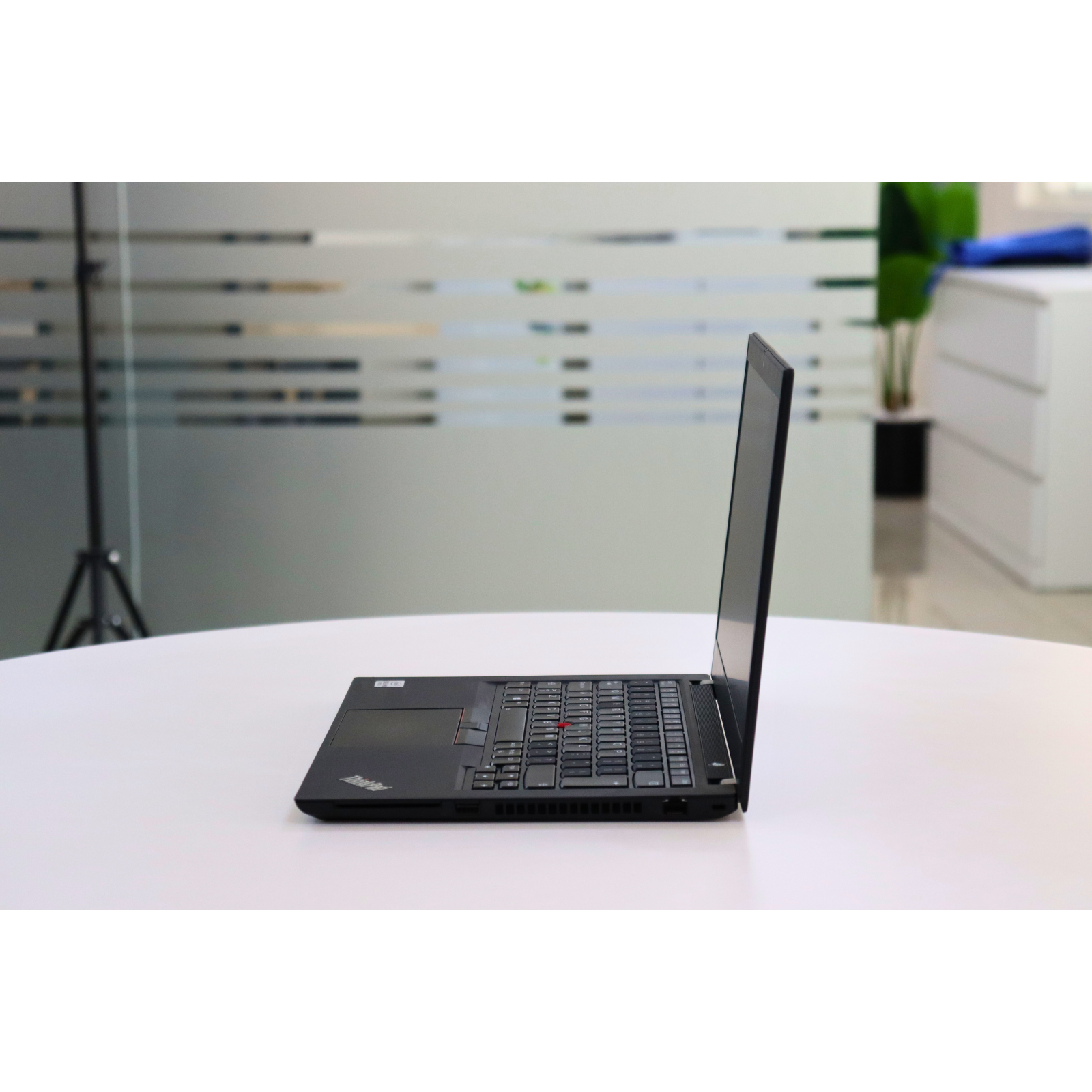 LENOVO THINKPAD T14 GEN 1: 10th Gen i5, 16GB RAM, 256GB SSD, SN:00981