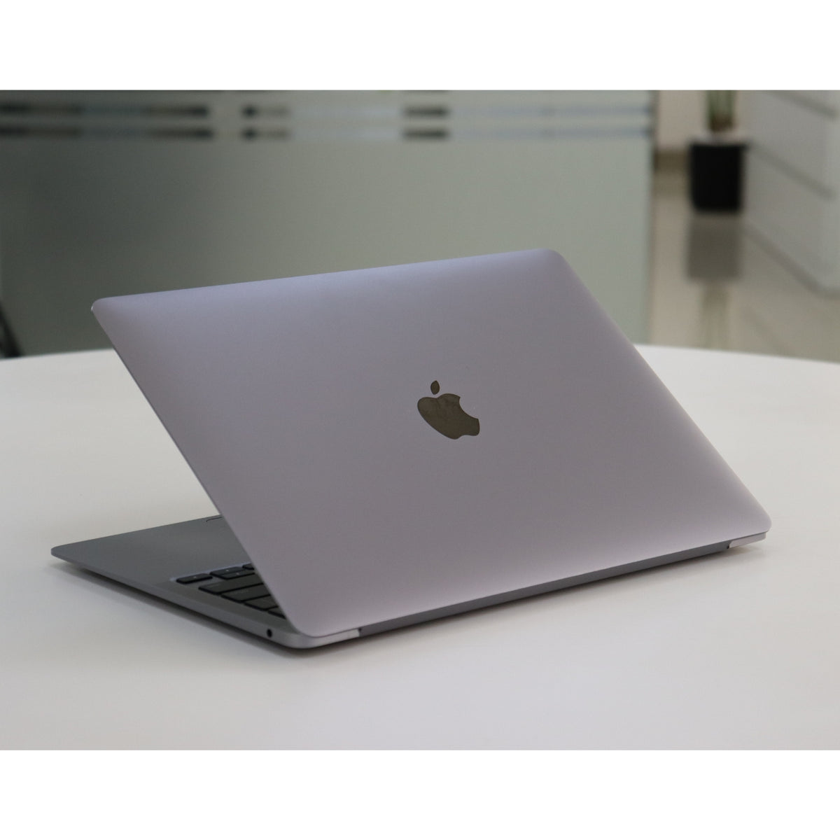Apple MacBook Air A2337(2020): M1, 8GB RAM, 256GB SSD, SN:58624