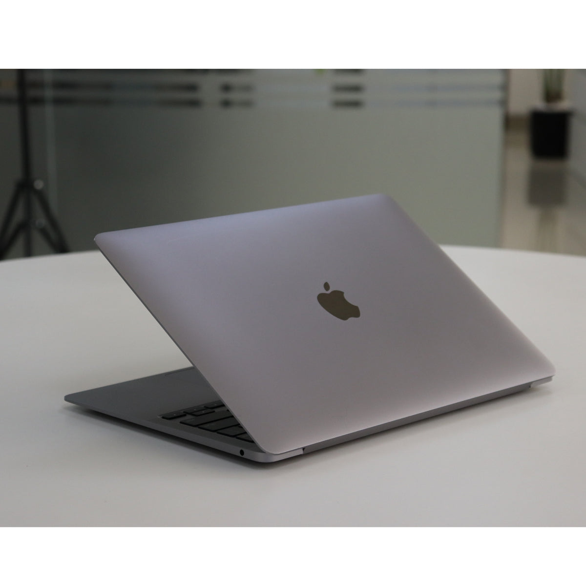 Apple MacBook Air A2337(2020): M1, 8GB RAM, 256GB SSD, SN:58626
