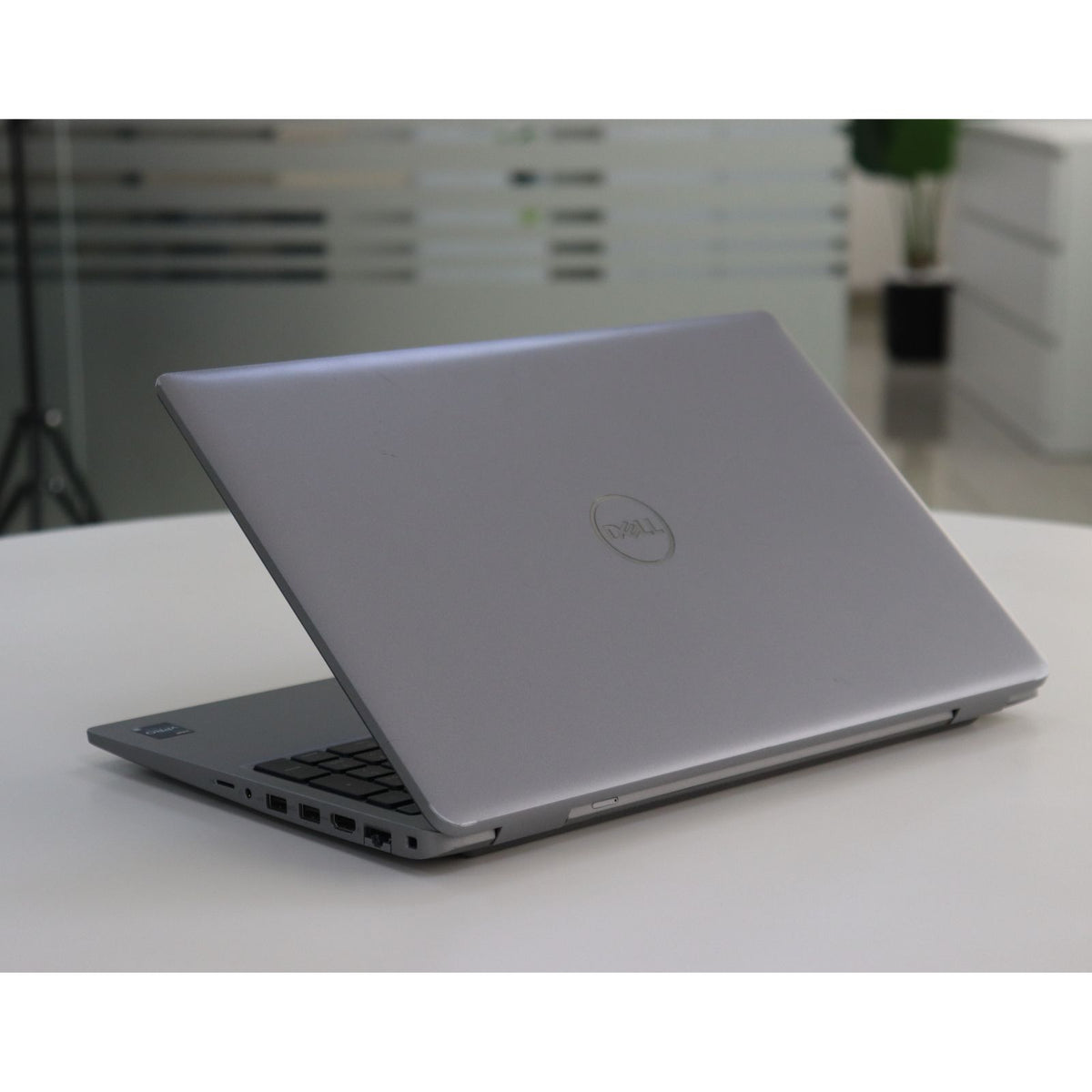 DELL LATITUDE 5540: 13th Gen i5, 16GB RAM, 512GB SSD, SN:04955
