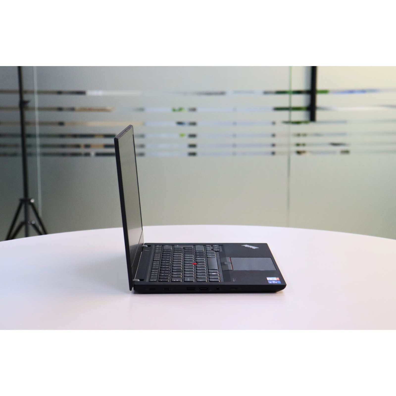 LENOVO THINKPAD T14 GEN 2: 11th Gen i7, 32GB RAM, 1024GB SSD, SN:00432