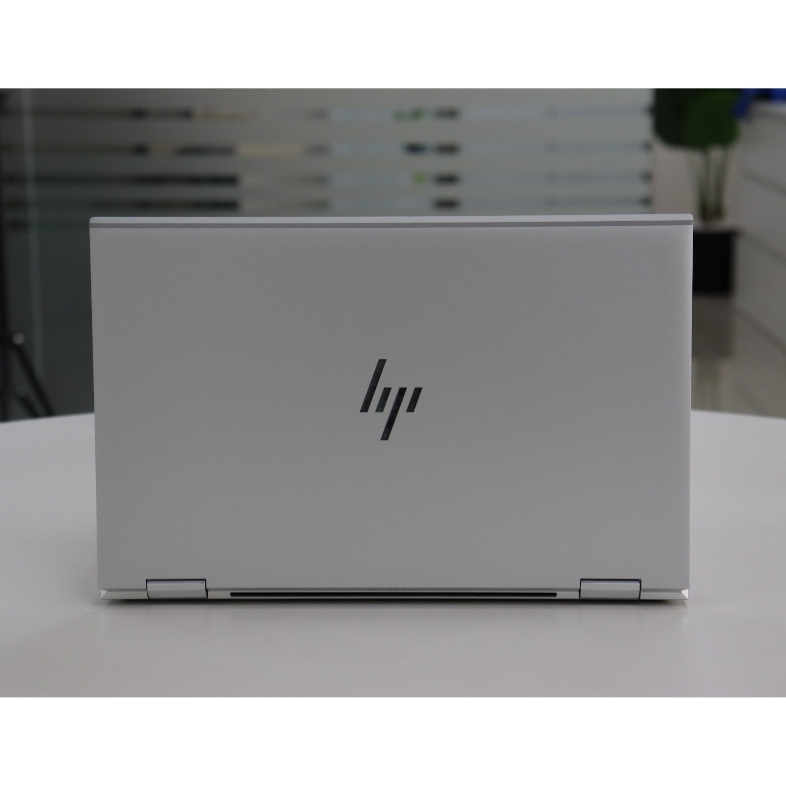 HP ELITEBOOK X360 1040 G8: Intel Core i7, 11th Gen, 16GB RAM, 512GB SSD SN:21441