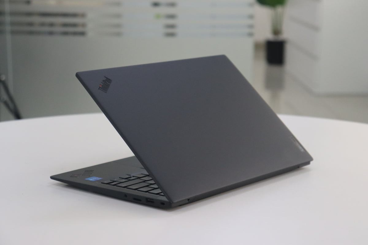 THINKPAD X1 CARBON GEN 9 image_6