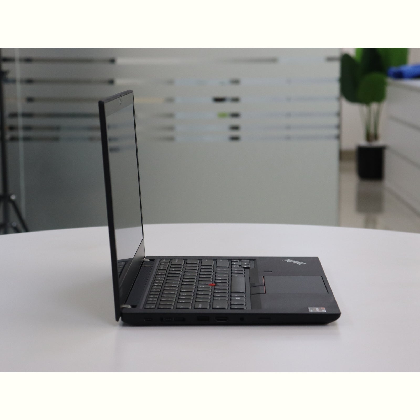 LENOVO THINKPAD T14 GEN 1: AMD RYZEN 7, 32GB RAM, 256GB SSD, SN:22204