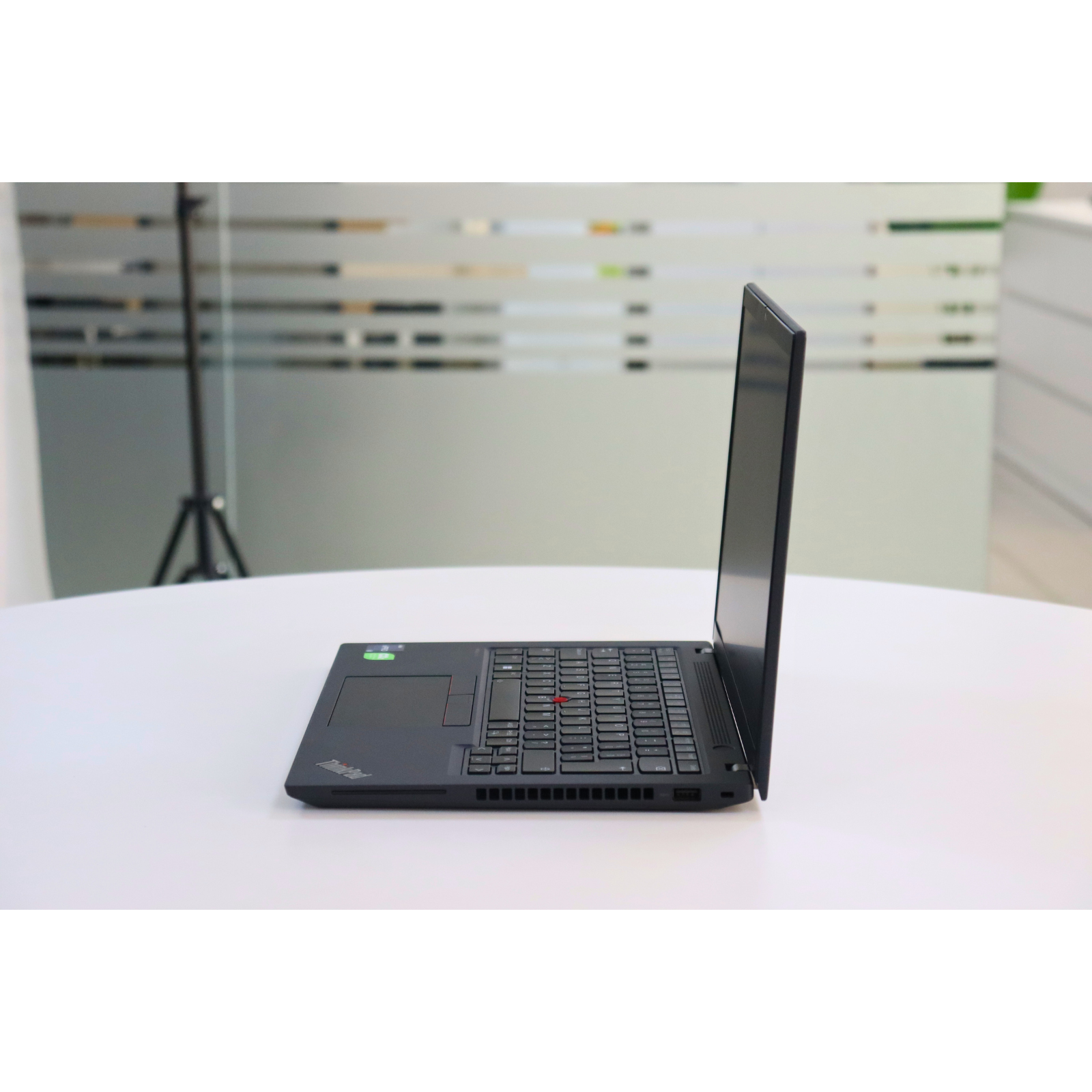 LENOVO THINKPAD T14 GEN 4: 13th Gen i5, 32GB RAM, 256GB SSD, SN:01238