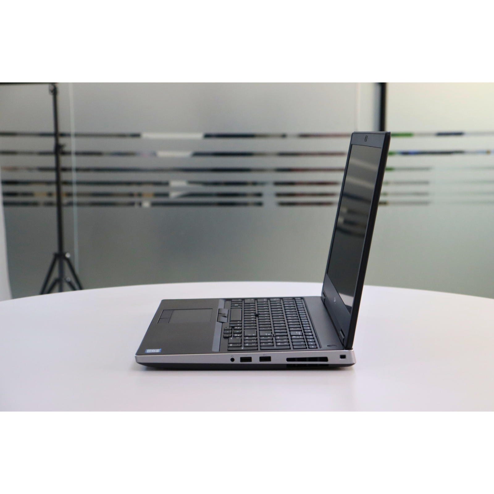 DELL PRECISION 7540: 9th Gen i7, 32 GB RAM, 256 GB SSD, SN:15270
