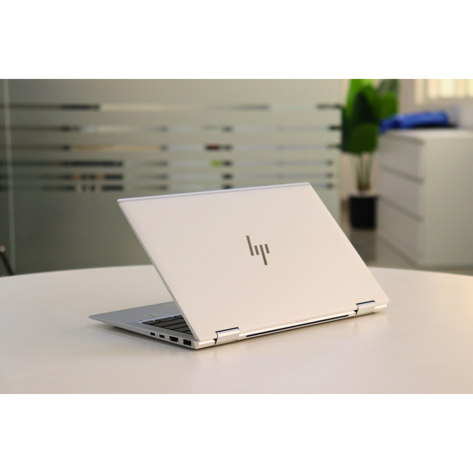 HP EliteBook X360 1030 G7: 10th Gen i5, 16GB RAM, 256GB SSD, SN:18857