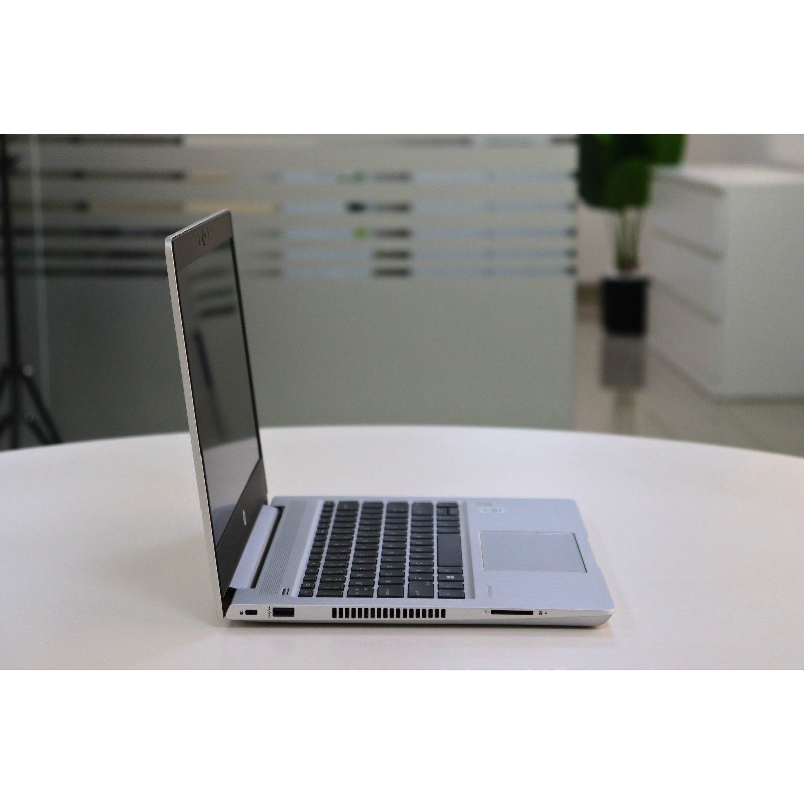 HP Probook 430 G7: 10th Gen i7, 8GB RAM, 512GB SSD, SN:918543