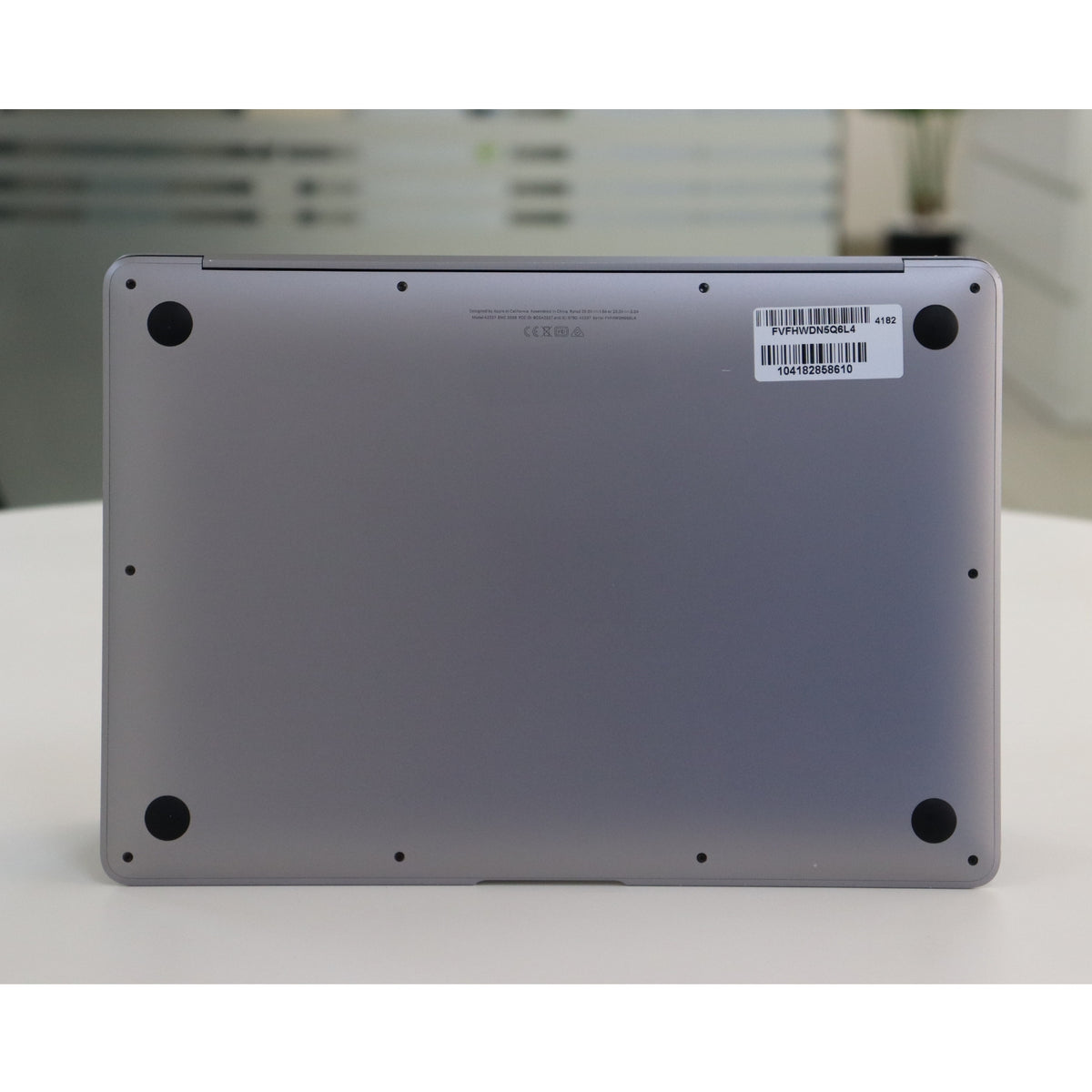 Apple MacBook Air A2337(2020): M1, 8GB RAM, 256GB SSD, SN:58610