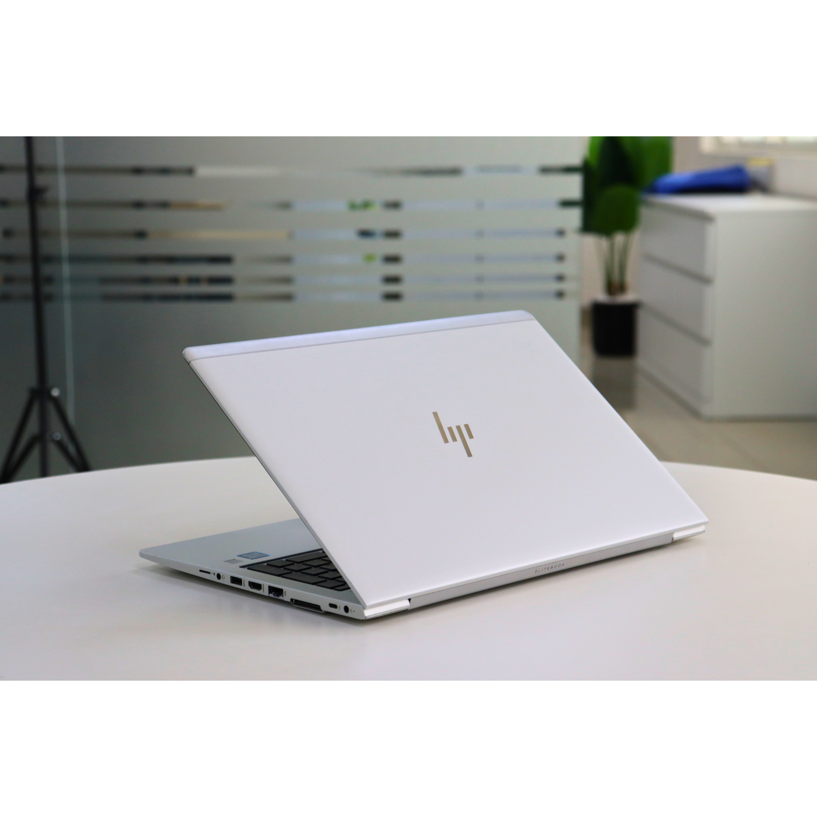 HP ELITEBOOK 850 G5: 8th Gen i7, 16GB RAM, 512GB SSD, SN:01026