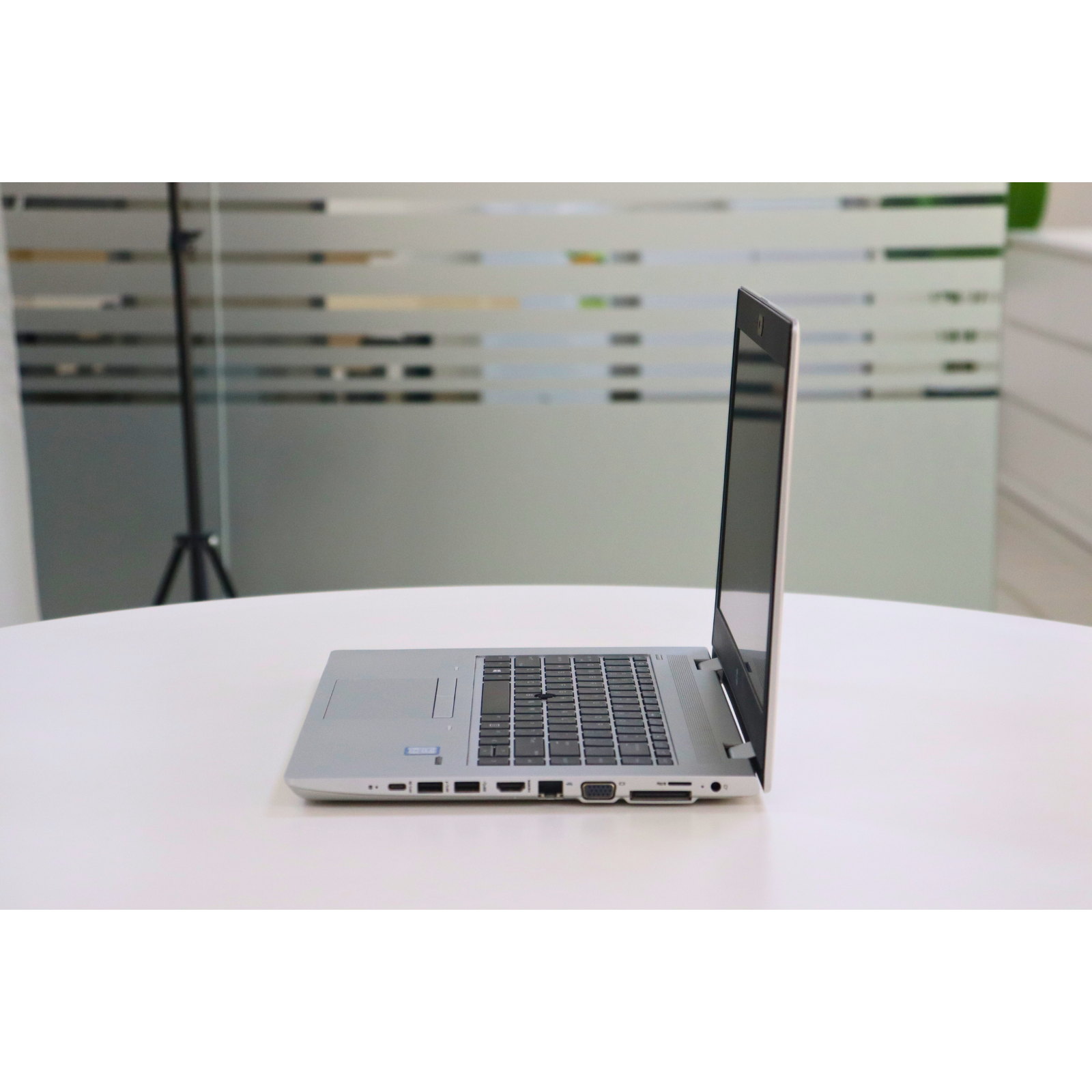HP PROBOOK 640 G4: 8th Gen i5, 8GB RAM, 256GB SSD, SN:96185