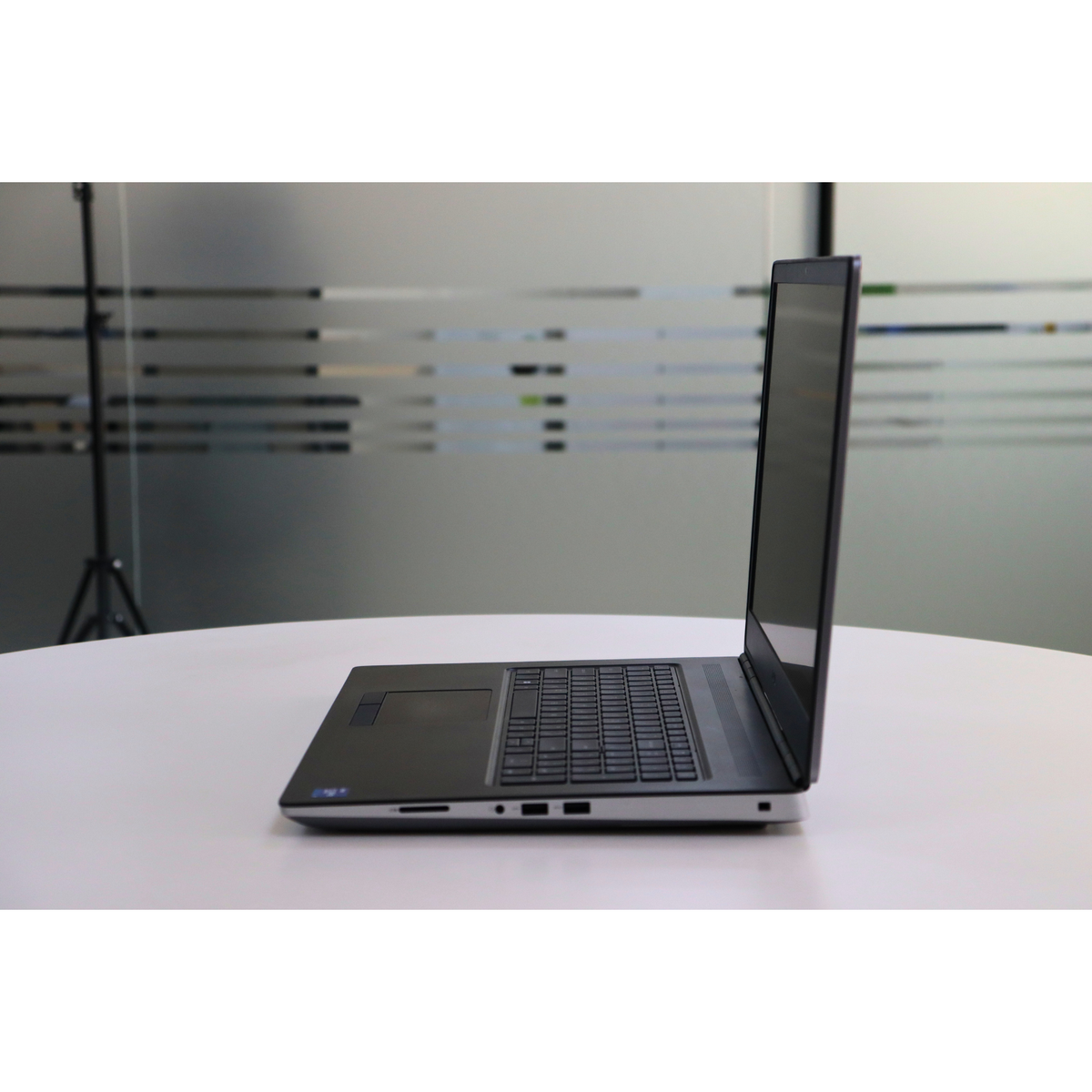 DELL PRECISION 7760: 11th Gen i7, 64GB RAM, 512GB SSD, SN:19532