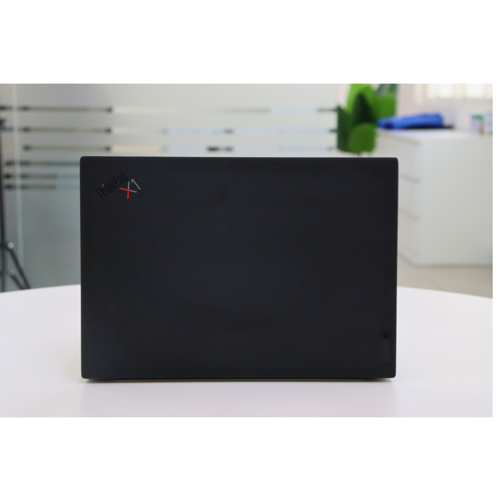 LENOVO ThinkPad X1 Carbon Gen 9: 11th Gen i7, 32GB RAM, 512GB SSD, SN:16628