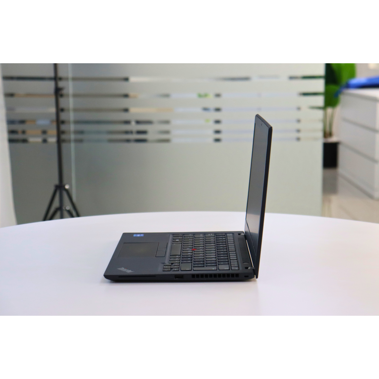 LENOVO THINKPAD T14S GEN 2: 11th Gen i5, 16GB RAM, 256GB SSD, SN:001631