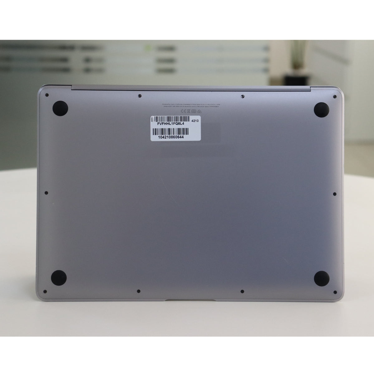 Apple MacBook Air A2337(2020): M1, 8GB RAM, 256GB SSD, SN:60644
