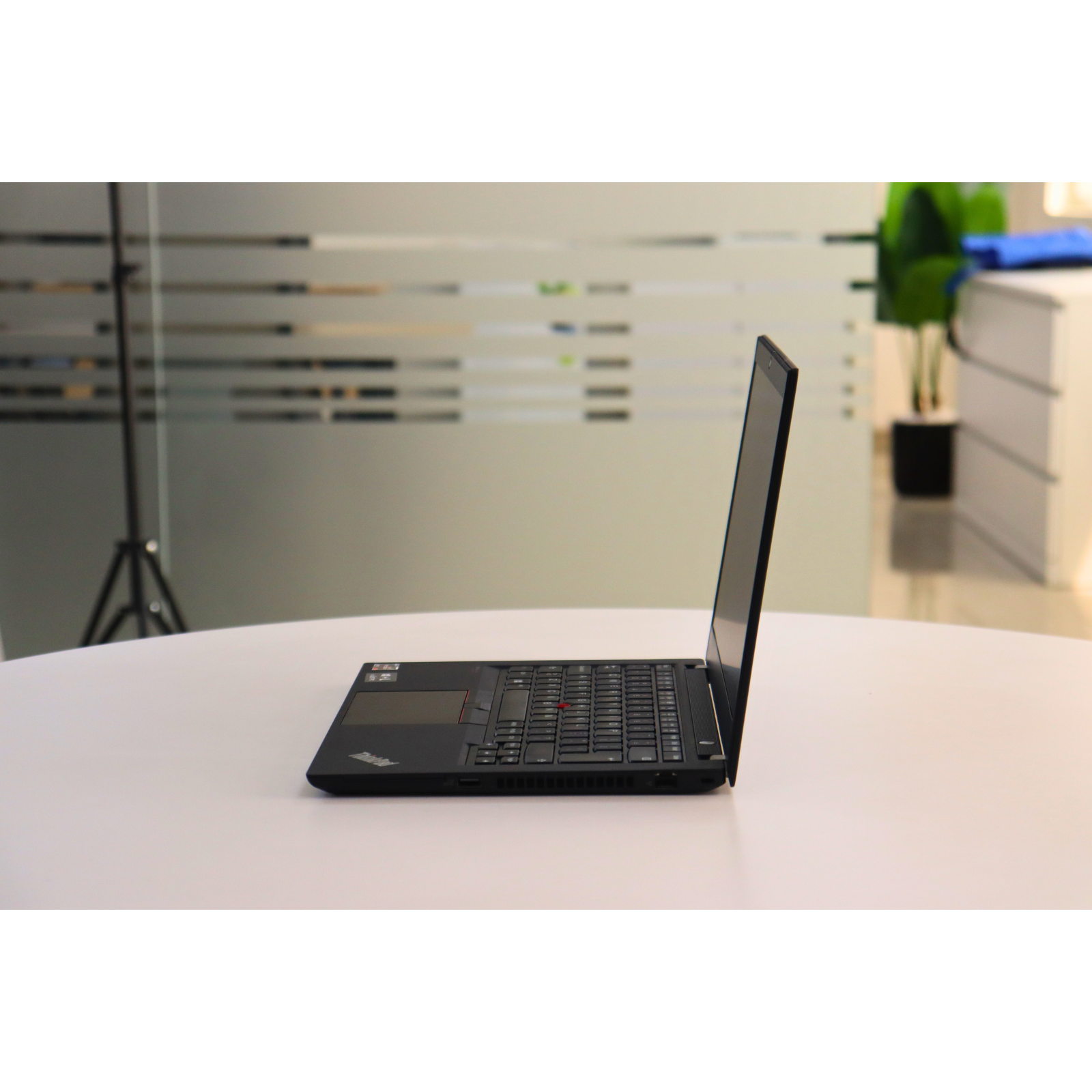 LENOVO THINKPAD P14S GEN 2A: AMD, 16GB RAM, 512GB SSD, SN:00436