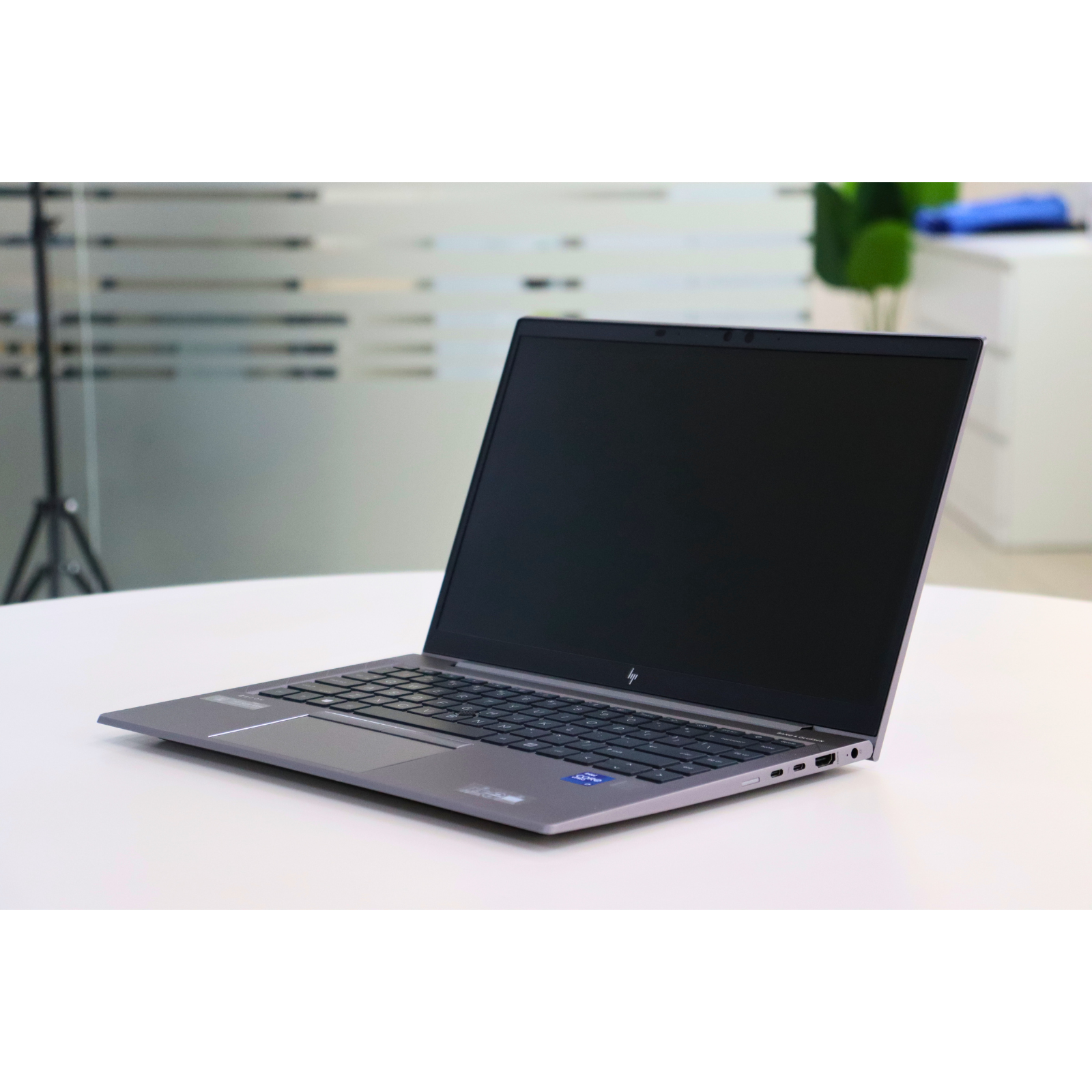 HP ZBOOK FIREFLY 14 G8: 11th Gen i7, 32GB RAM, 512GB SSD, SN:22091