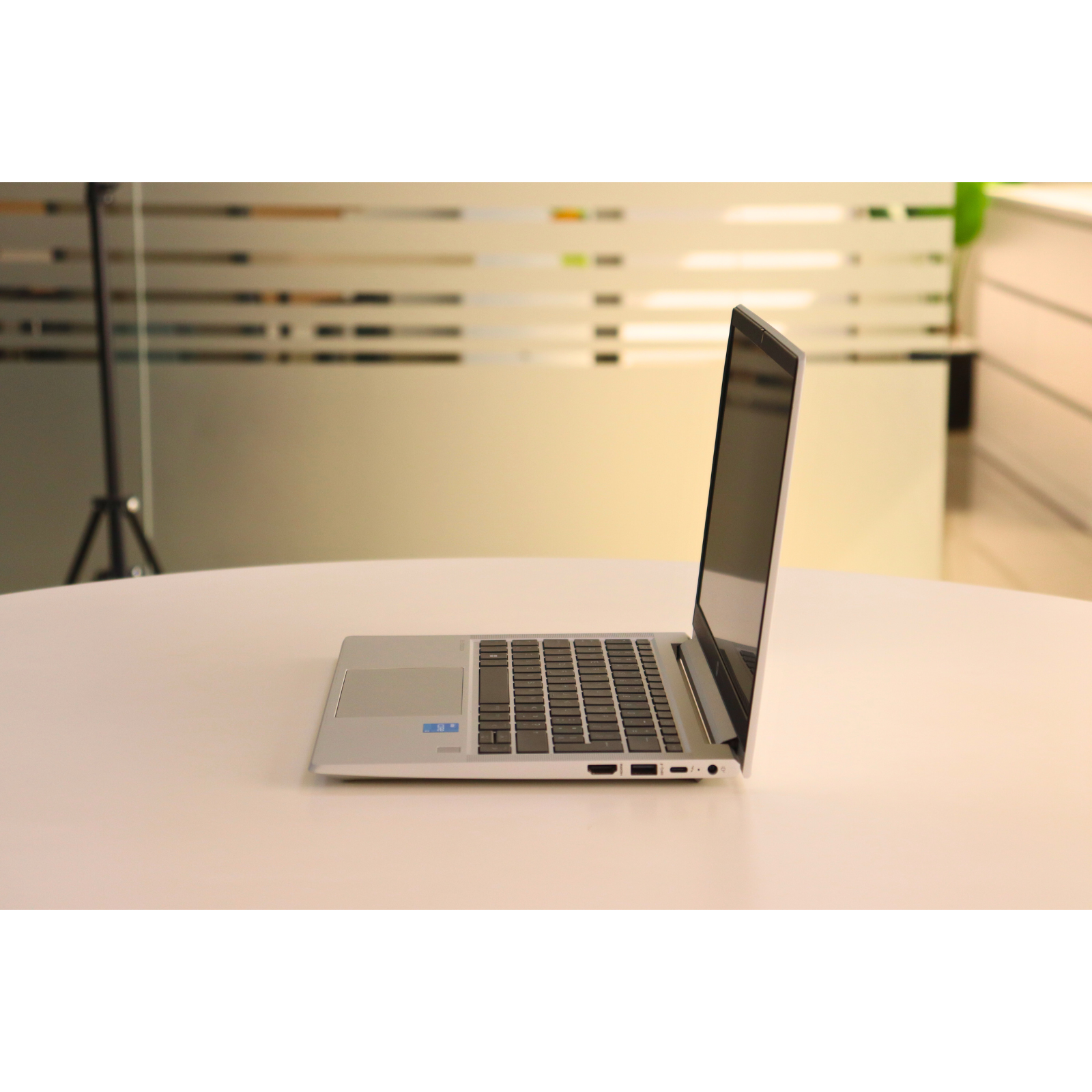 HP EliteBook 630 G9: Intel Core i3, 12th Gen, 16GB RAM, 256GB SSD SN:00232