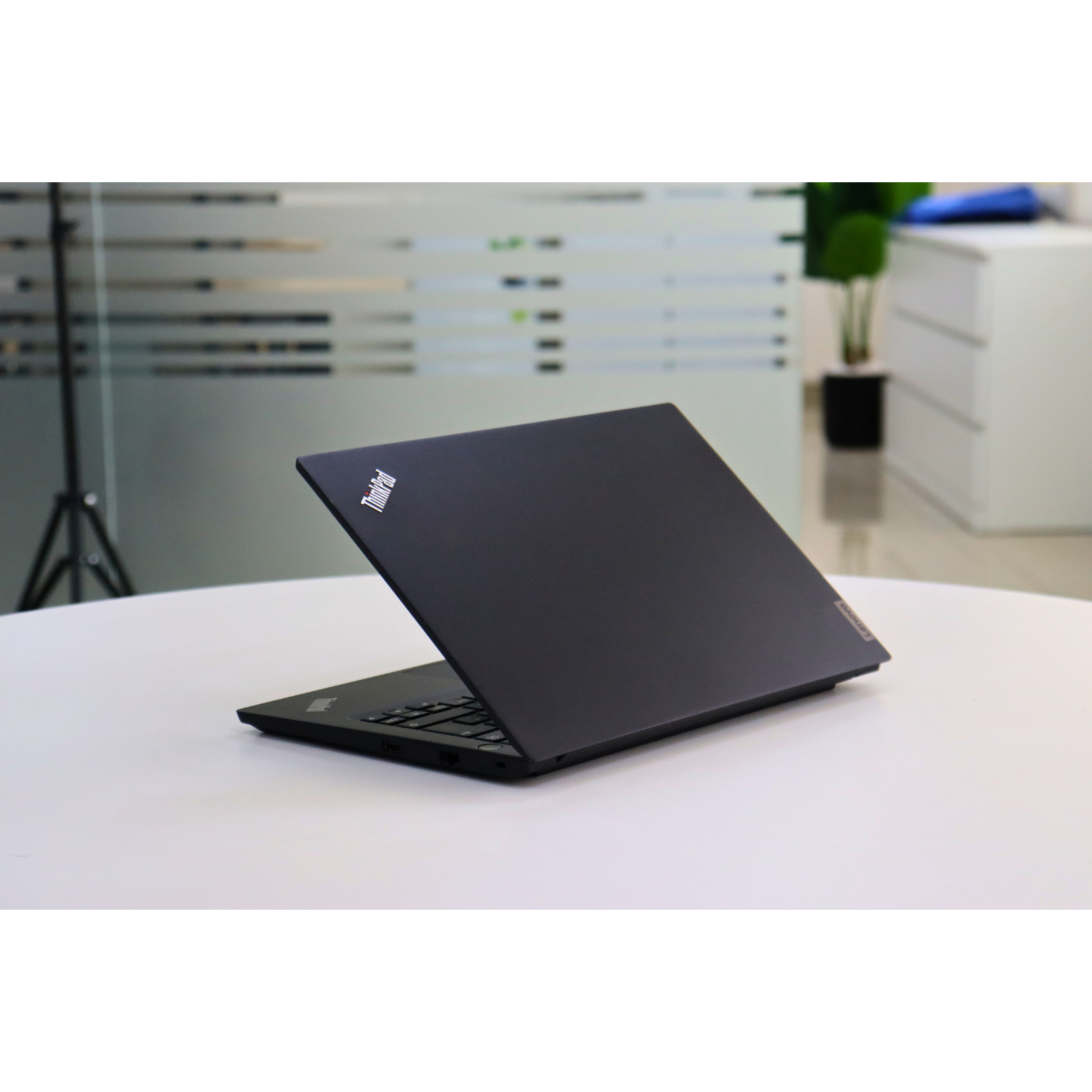 LENOVO THINKPAD E14 GEN 2: 11th Gen i5, 8GB RAM, 256GB SSD, SN:00629