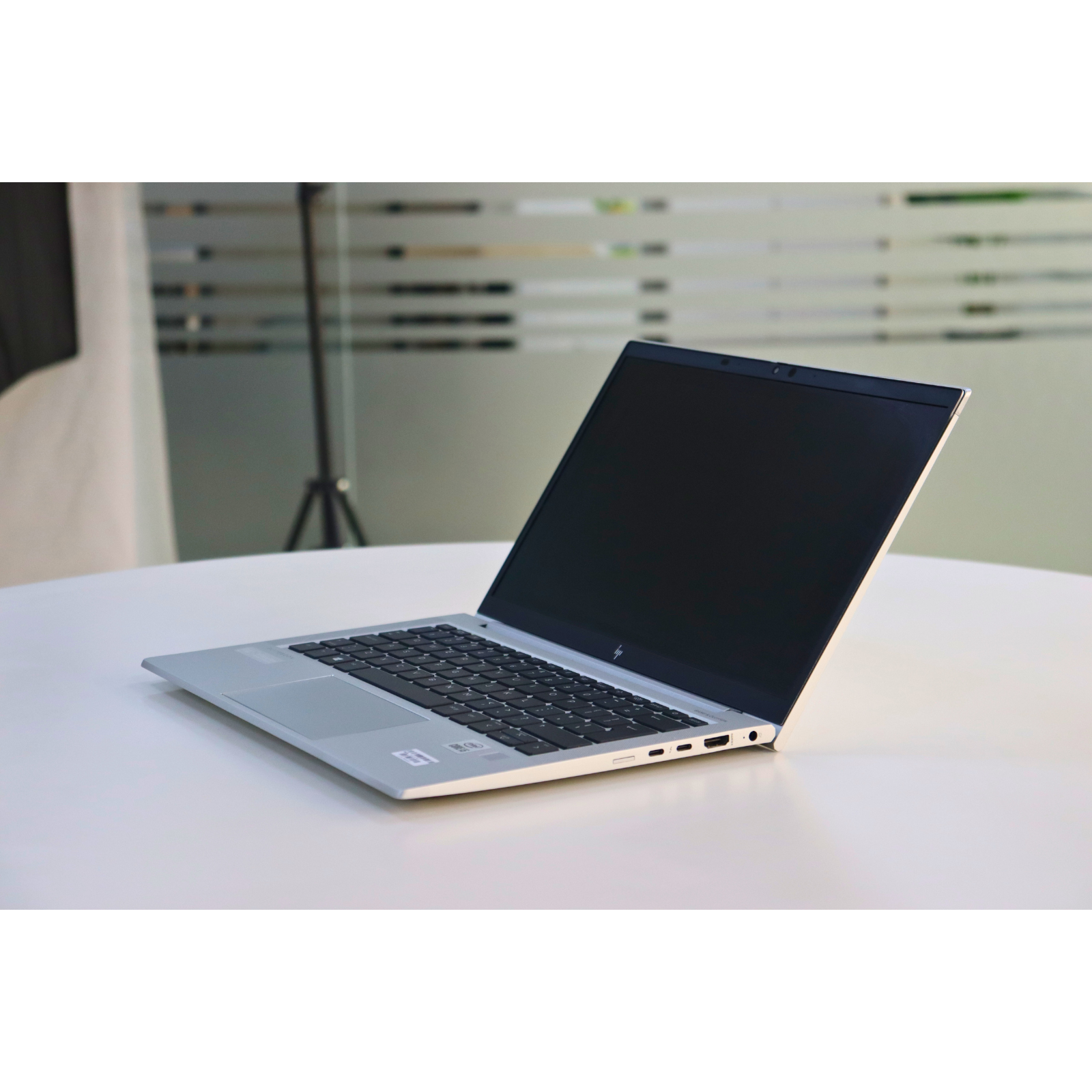 HP ELITEBOOK 830 G7: 10th Gen i5, 16GB RAM, 256GB SSD, SN:00449