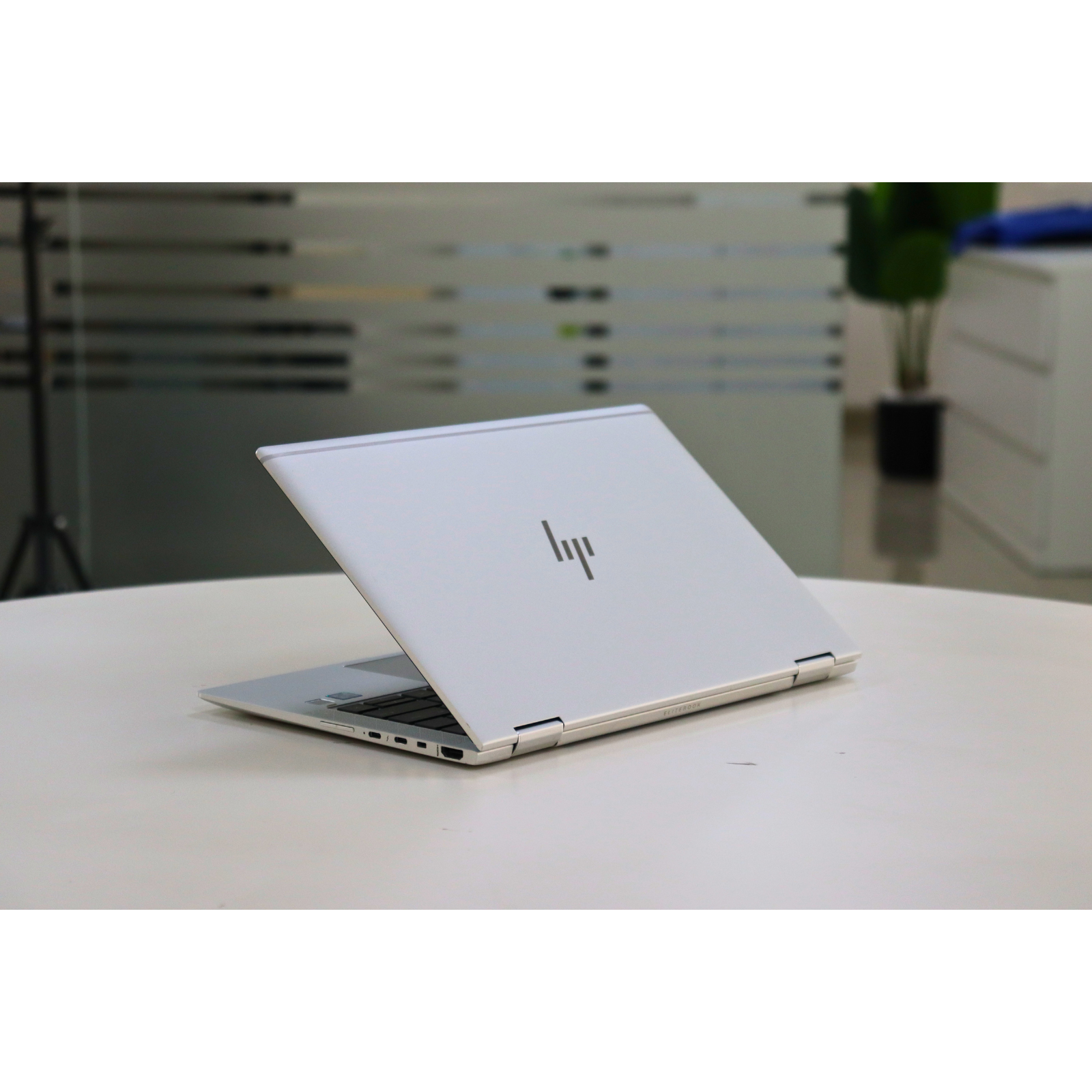 HP EliteBook X360 1030 G3: Intel Core i5, 8th Gen, 16GB RAM, 256GB SSD SN:18830