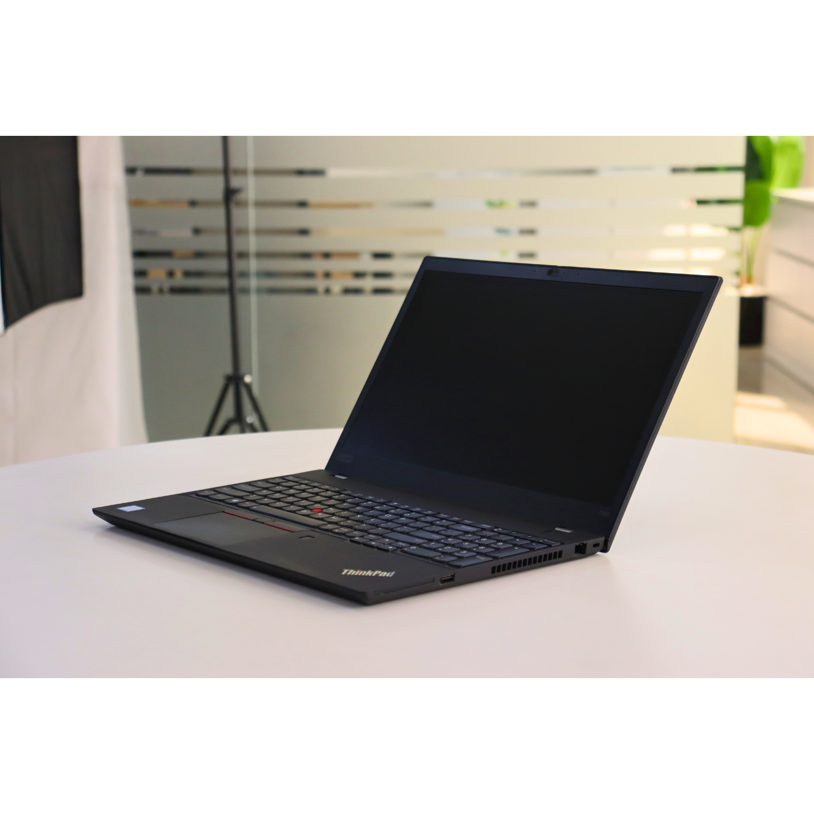 LENOVO THINKPAD T590: Intel Core i7, 8th Gen, 16GB RAM, 512GB SSD SN:96289