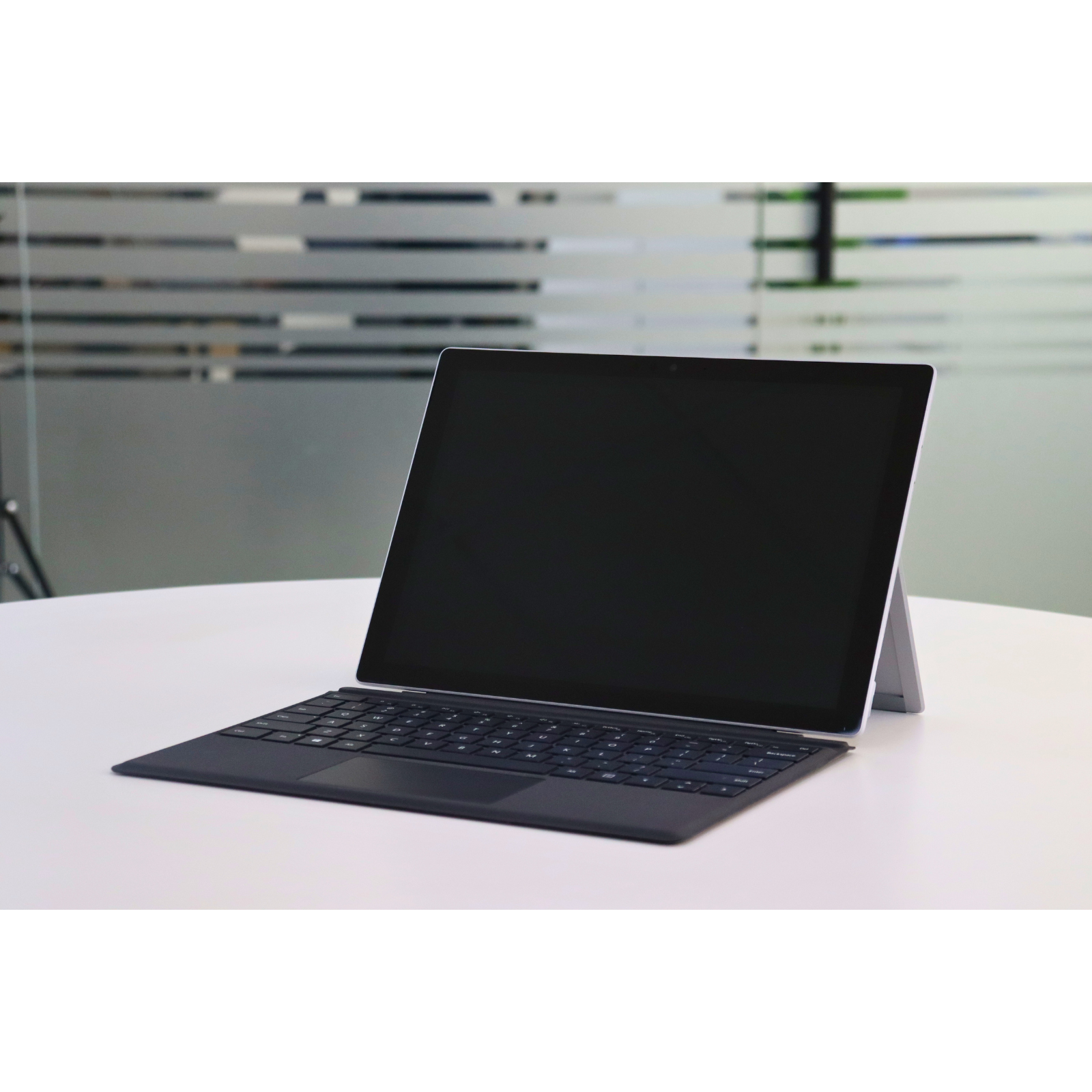 MICROSOFT SURFACE PRO 5: 7th Gen i5, 8GB RAM, 256GB SSD, SN:18907