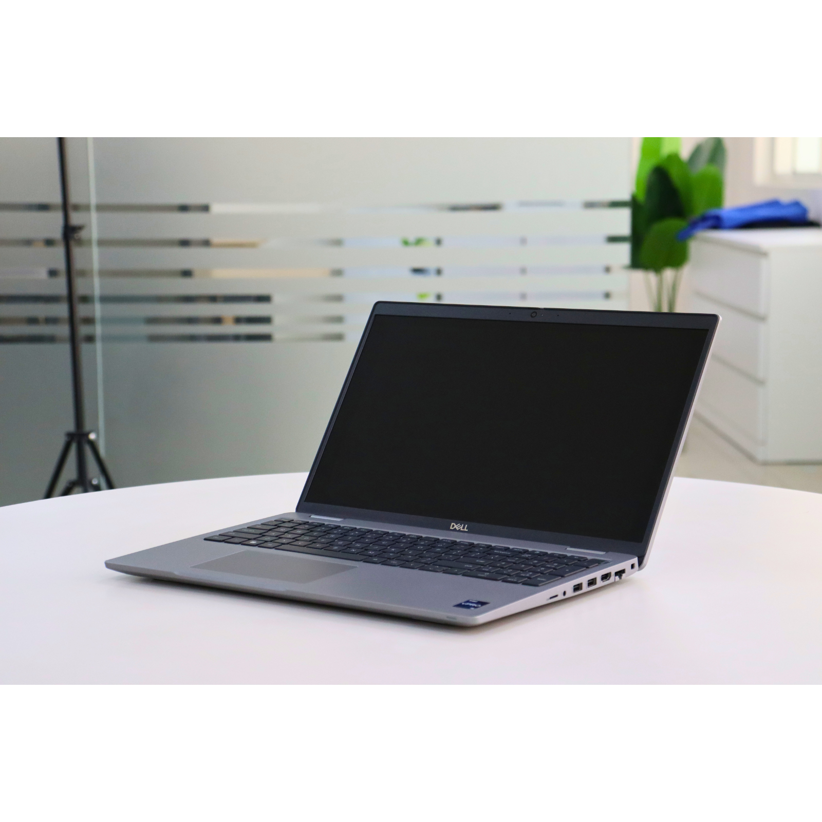 Dell Latitude 5530: 12th Gen i5, 16GB RAM, 256GB SSD, SN:05921