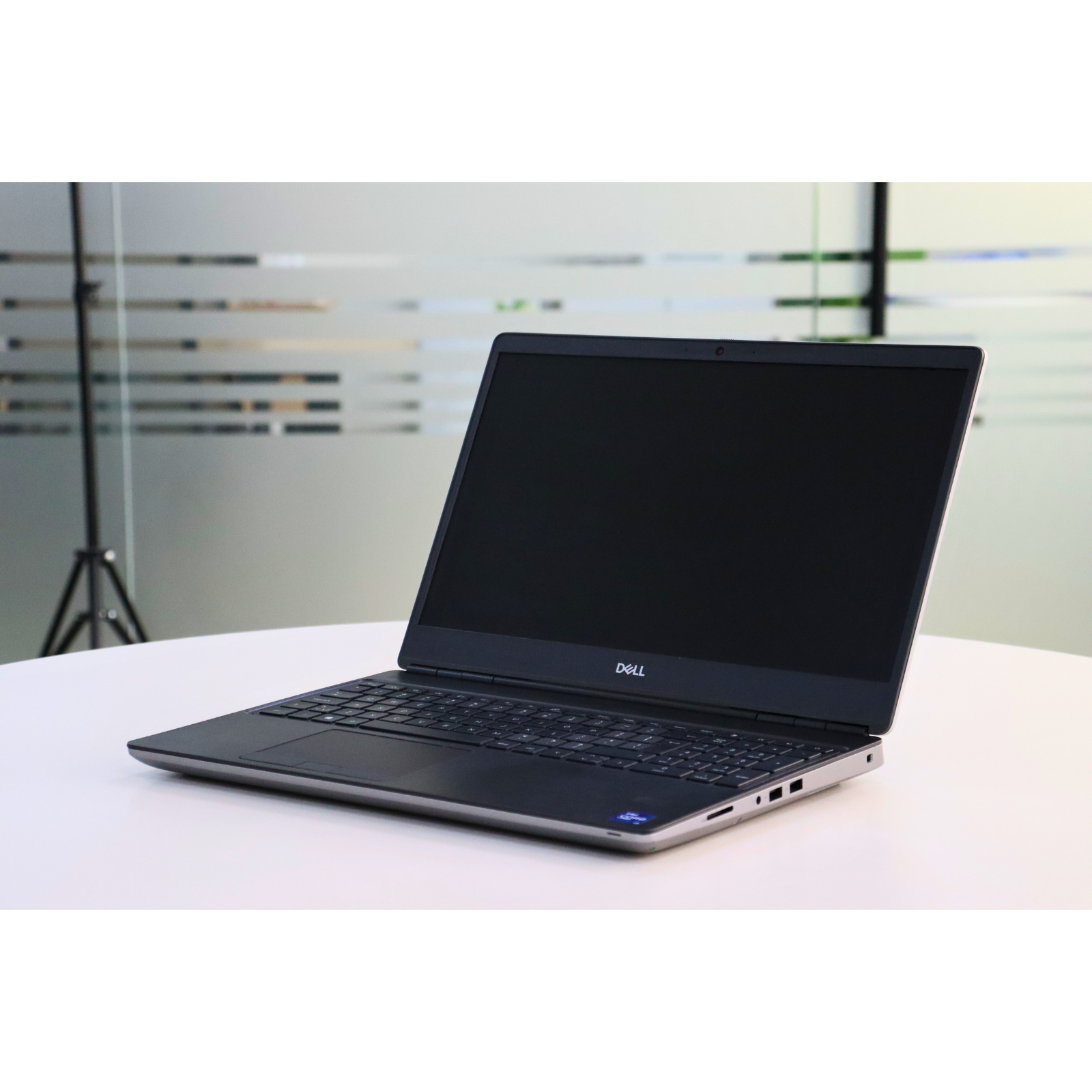 Dell Inc PRECISION 7560:11th Gen i7, 32GB RAM, 512GB SSD, SN:000713