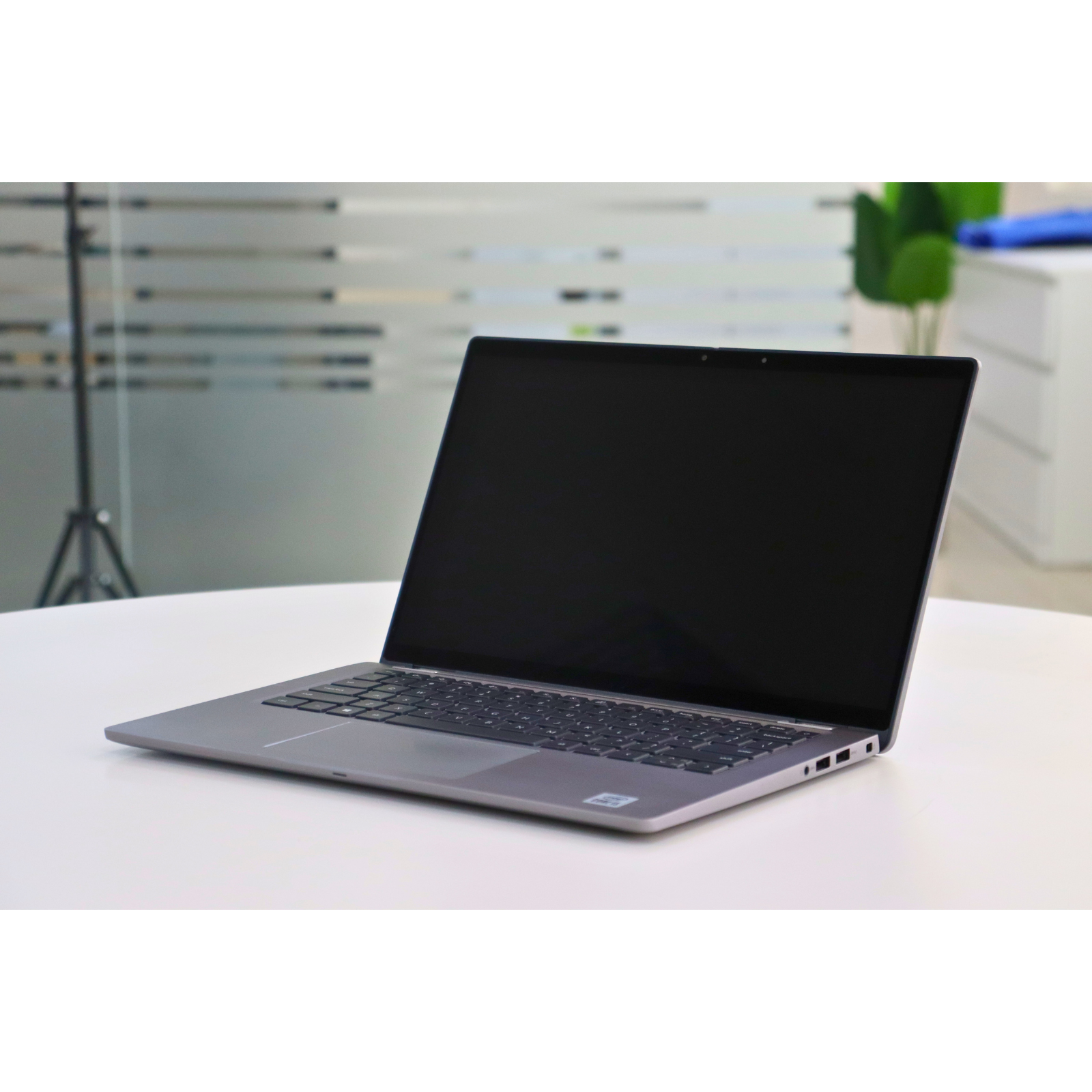 DELL LATITUDE 7410: 10th Gen i5, 16GB RAM, 256GB SSD, SN:18046